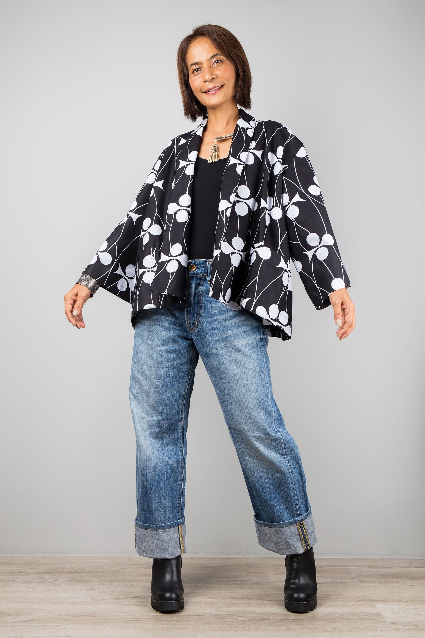 Ankara jacket top by Nuichan. Short black kimono jacket with pockets