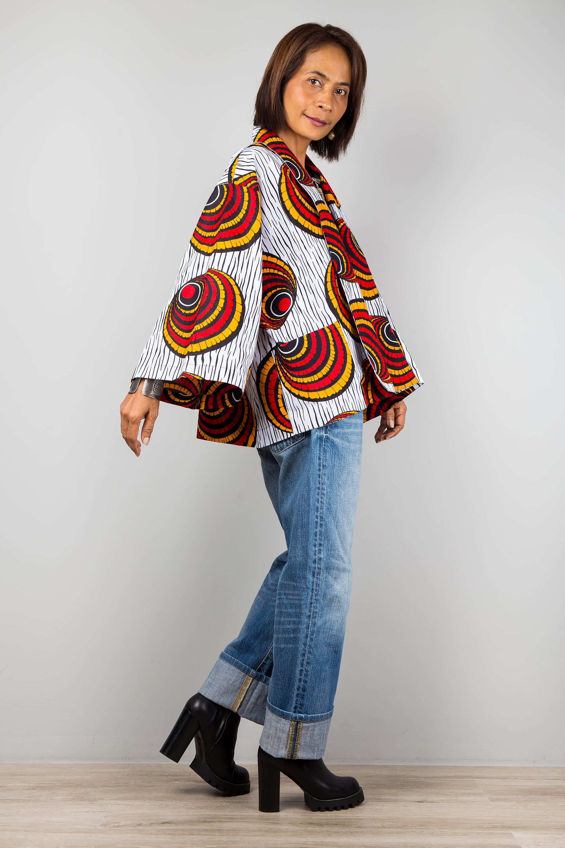 African kimono jacket top.  Short jacket top in ankara fabric. Wide sleeve view