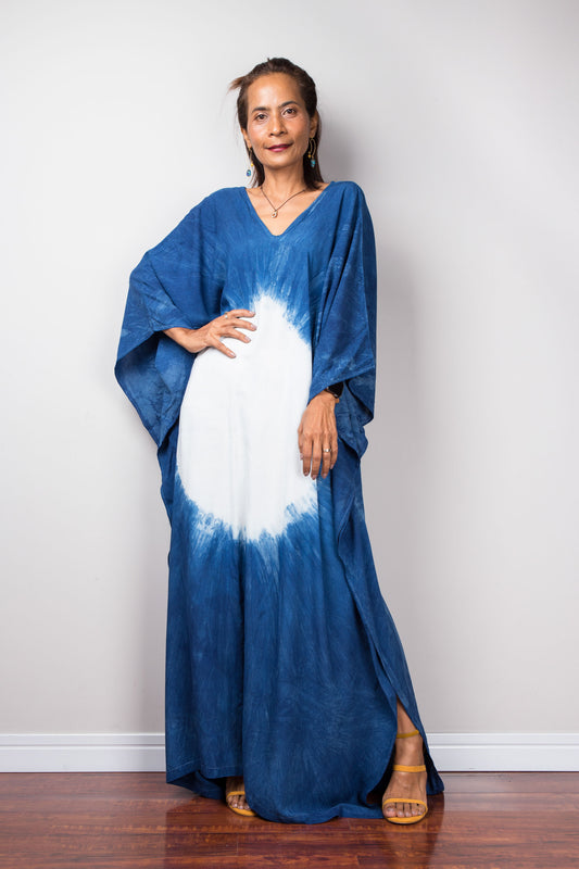 Indigo Blue Kaftan with v neck.  Large loose fitting caftan by Nuichan