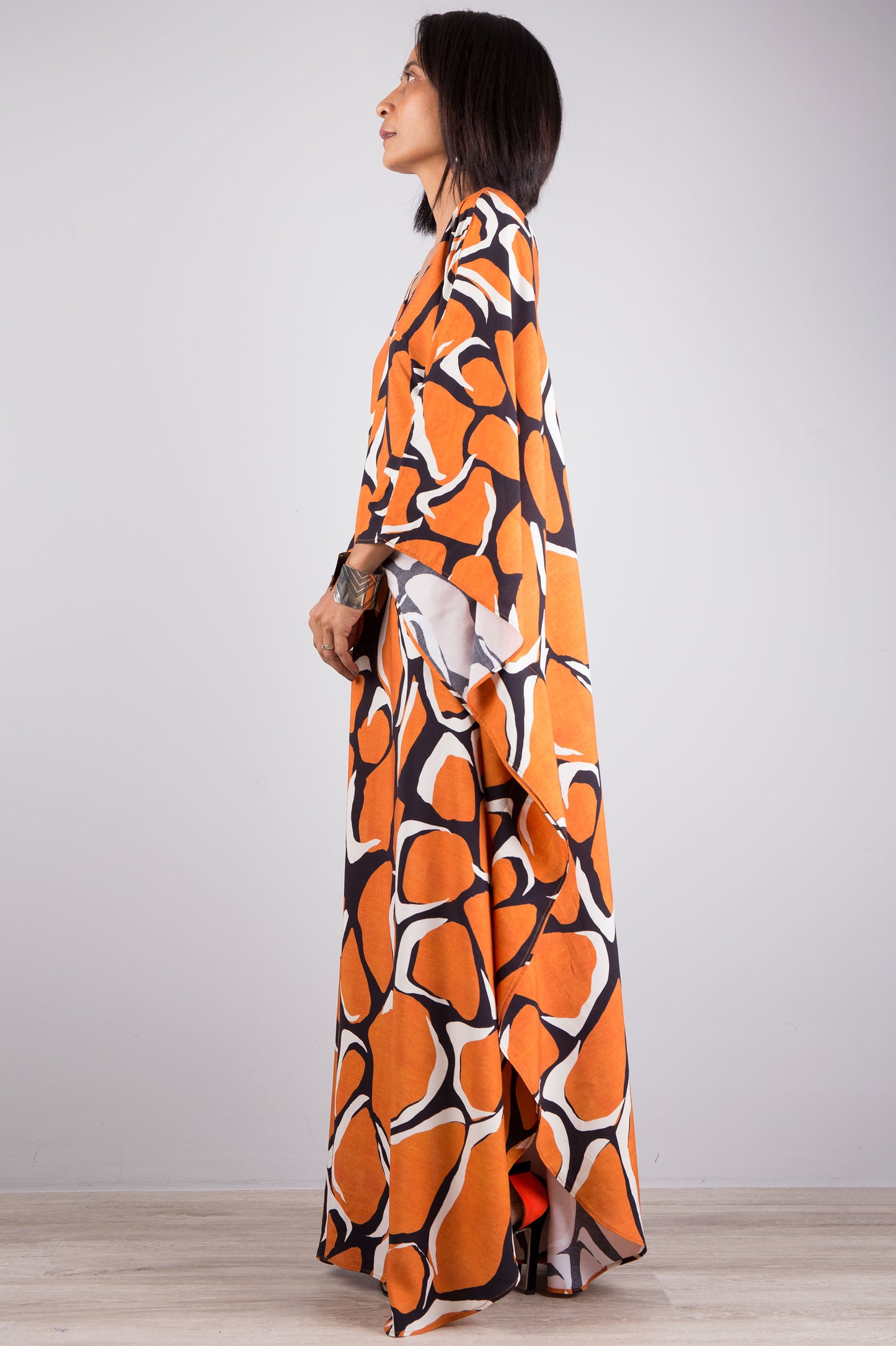 Caftan dress for women. Orange kaftan by Nuichan