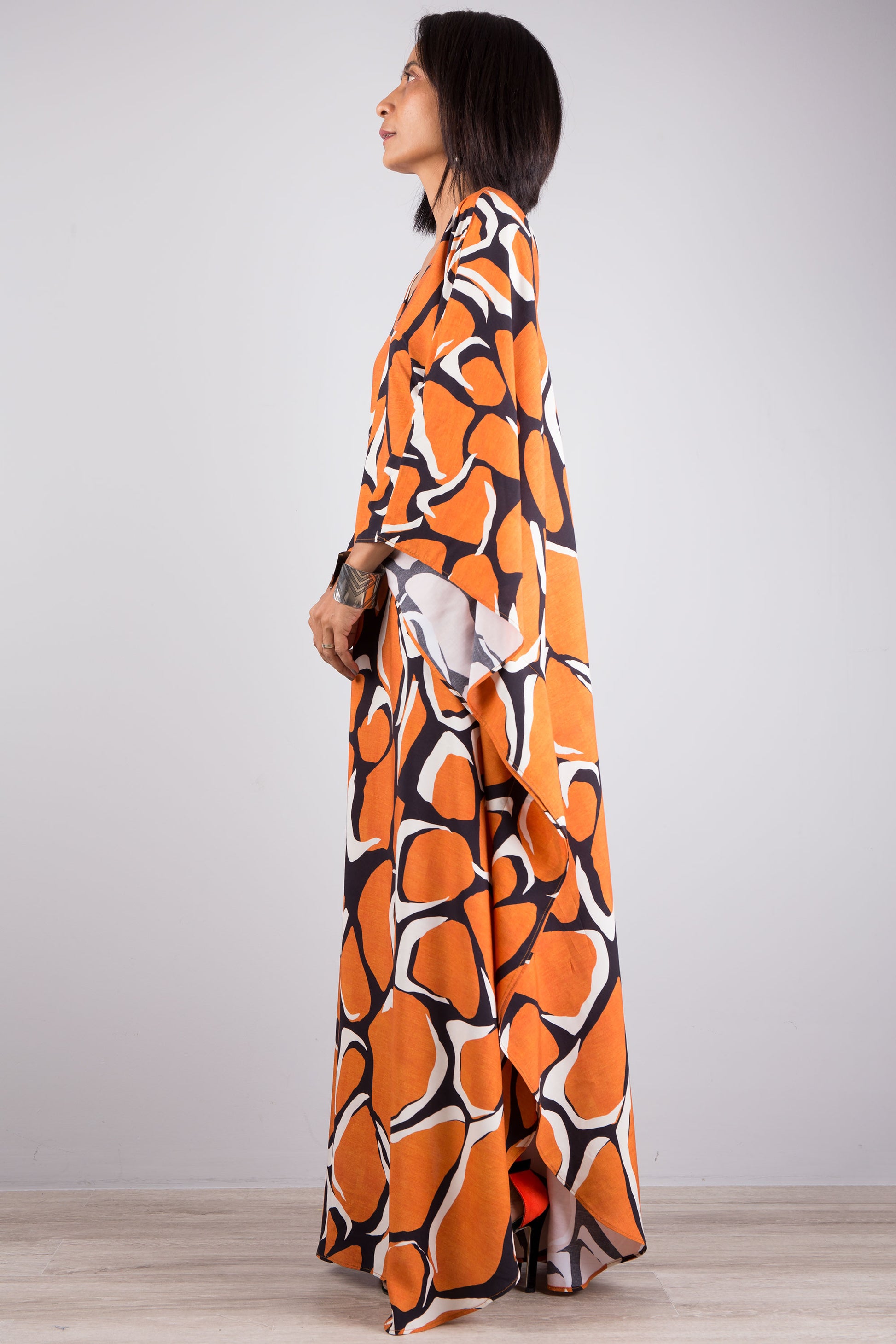 Caftan dress for women. Orange kaftan by Nuichan