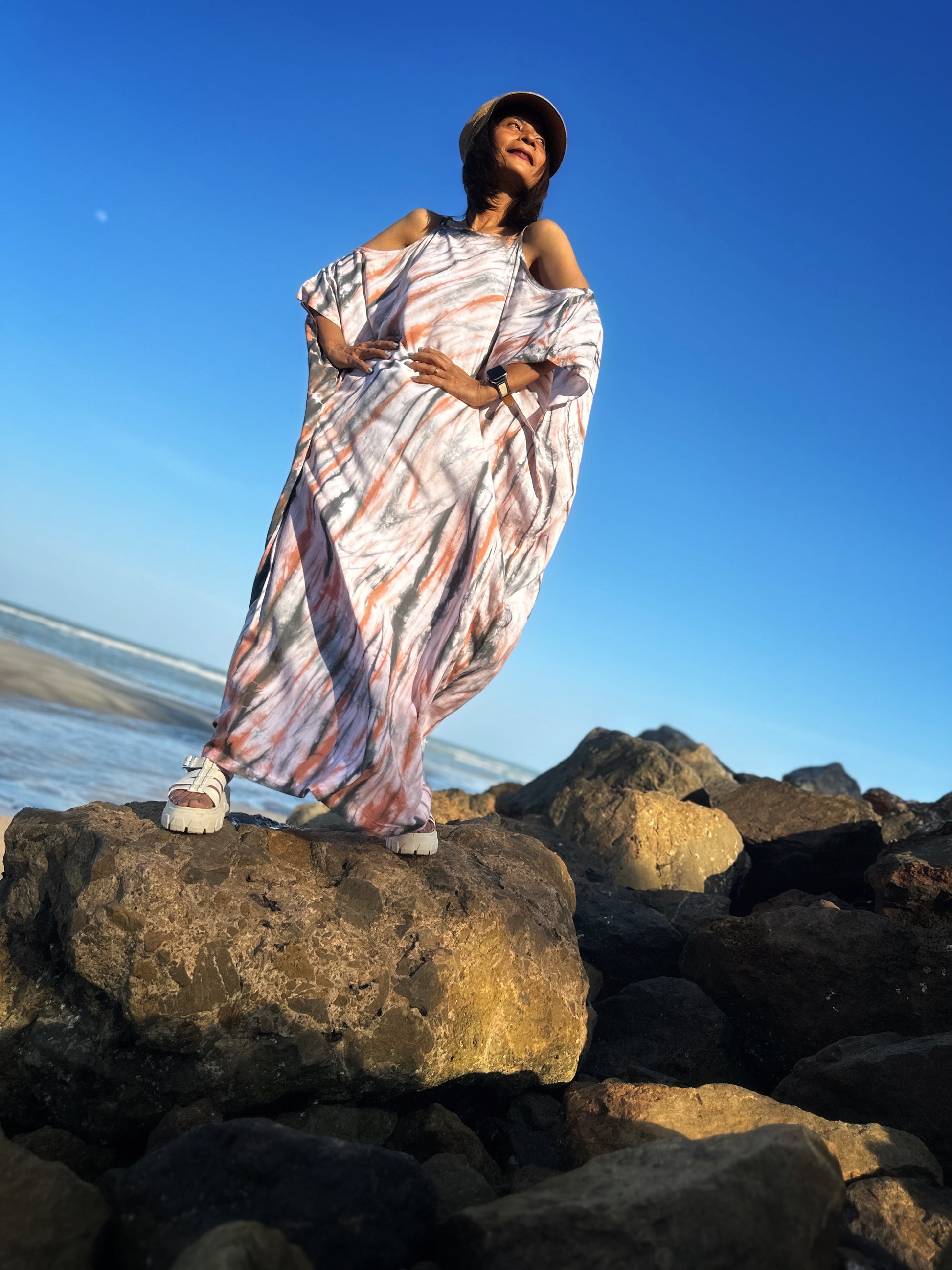 Shibori Tie dye kaftan dress with earth tones.  Unique, tie dye caftan dress by Nuichan