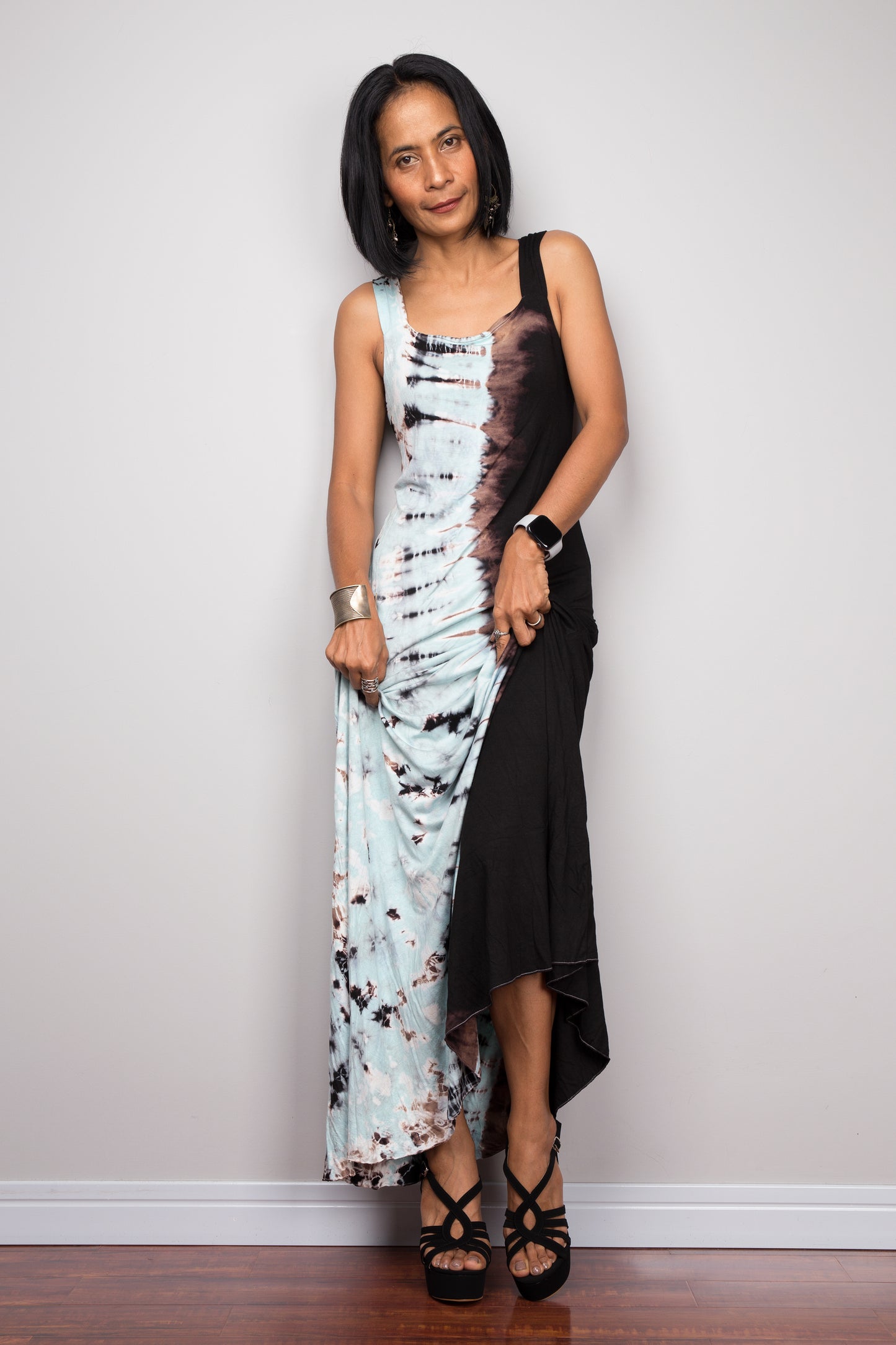 Tie dye dress in black and blue, sleeveless body can style maxi dress