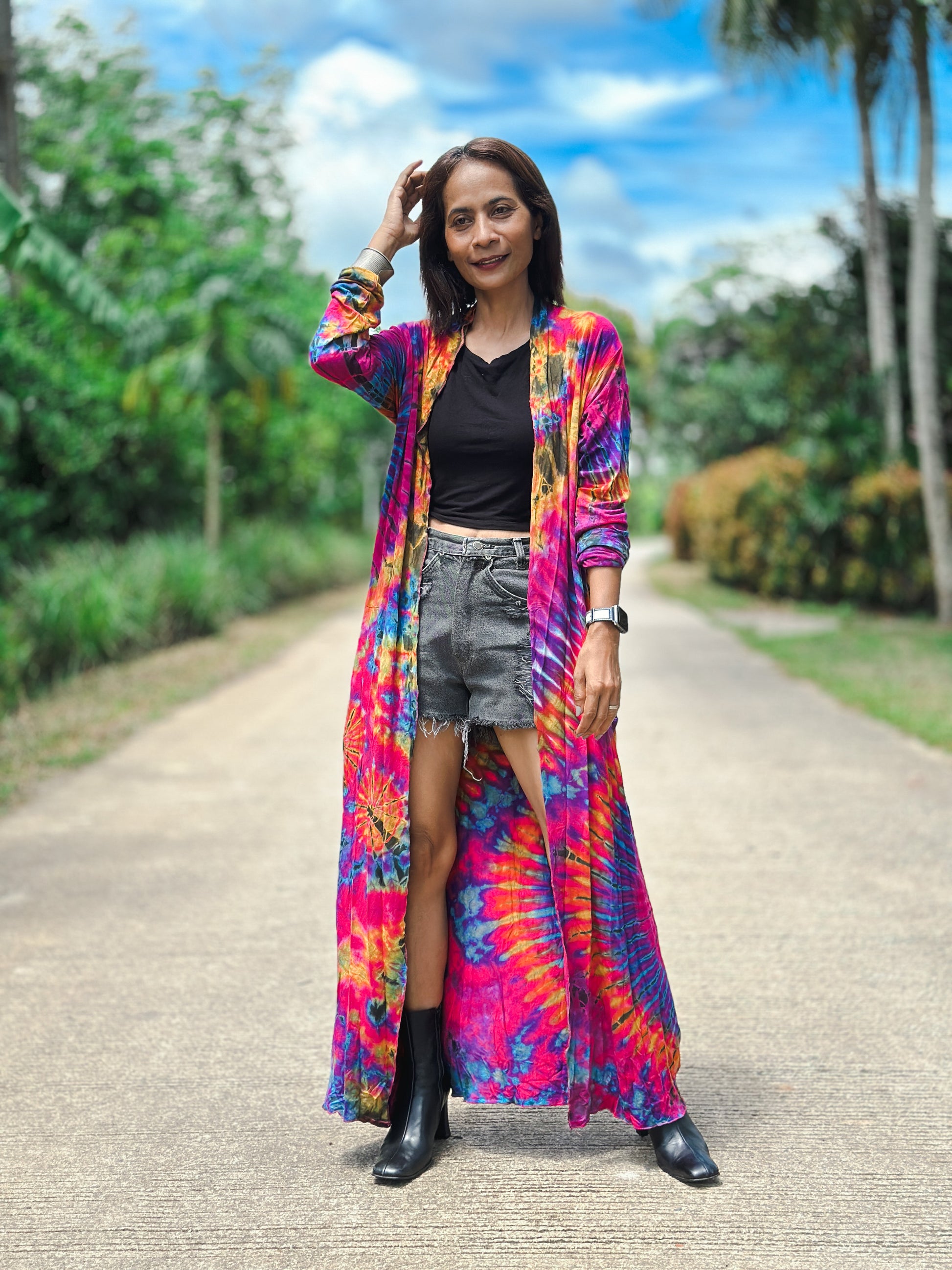 Tie dye cardigan. Hippie cardigan with pockets. Pink Rainbow coloured duster