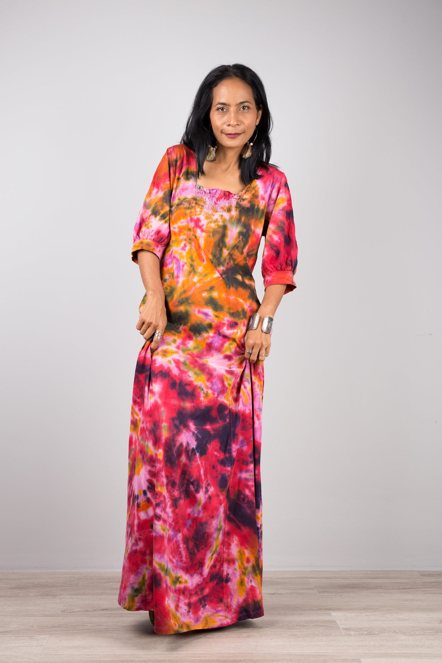 Tie dye maxi dress with pockets and 3/4 sleeves