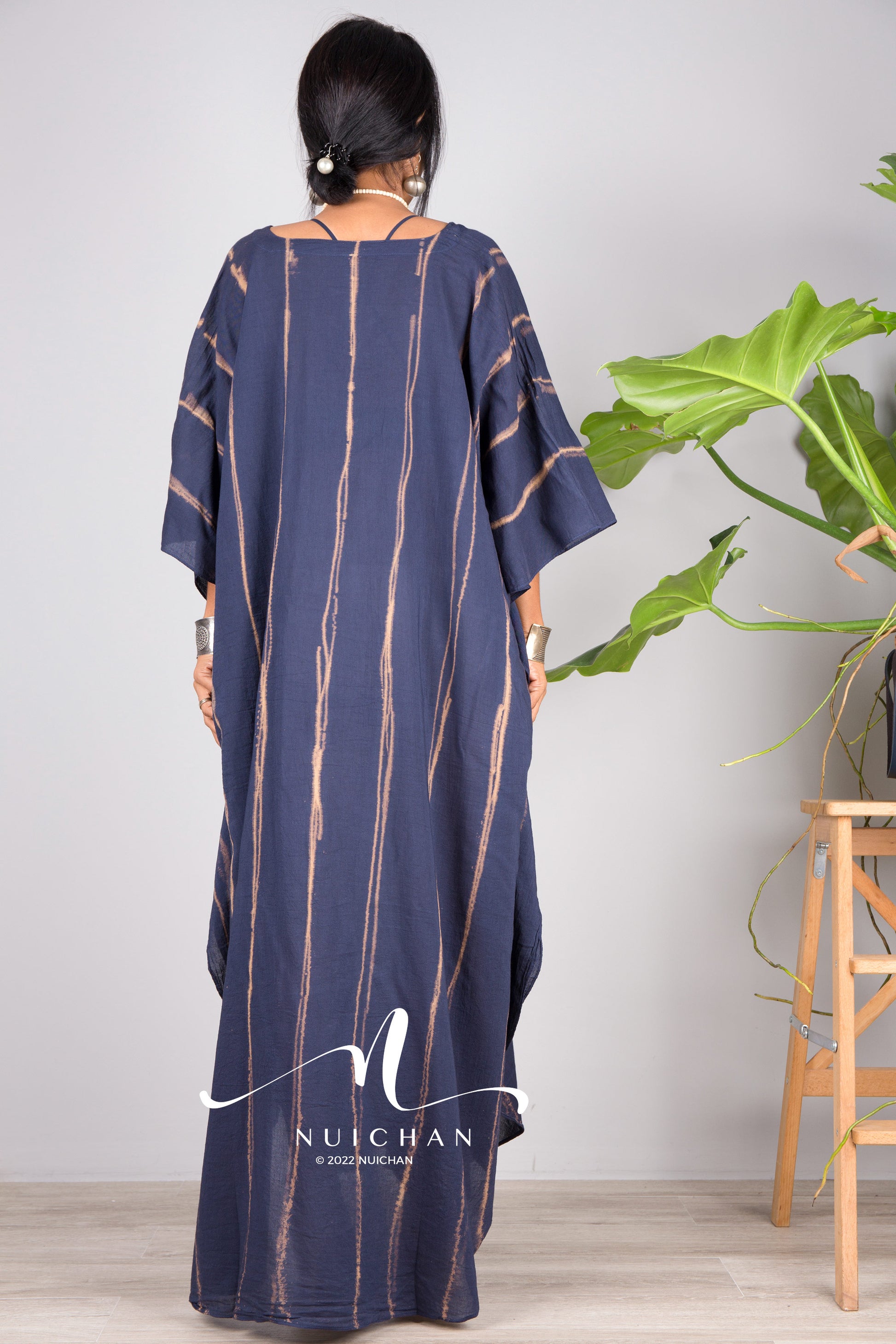 Nuichan Women Tie dye kaftan. Buy lounge wear and tie dye dress online