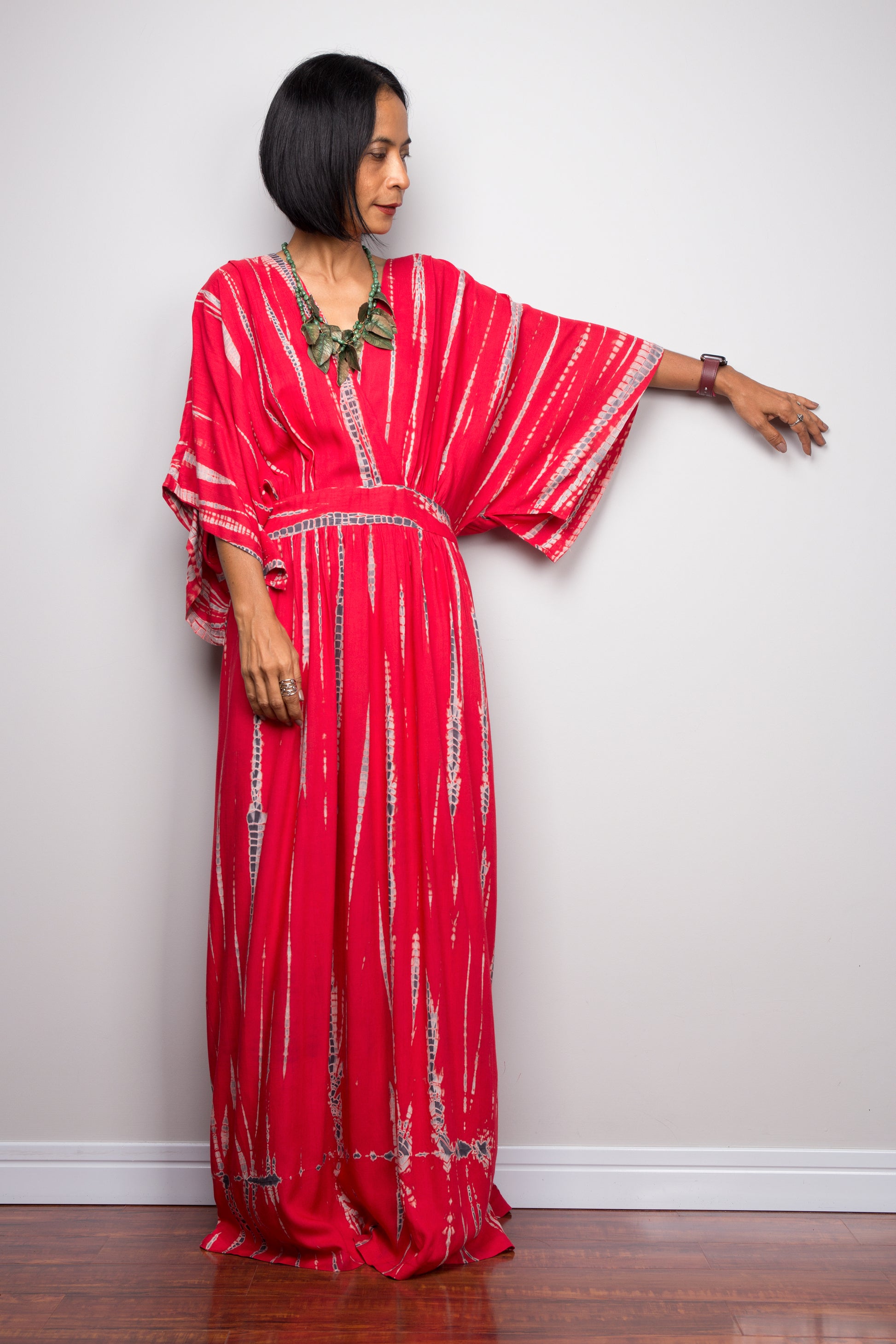 Buy Tie dye kimono kaftan online. Nuichan offers vast variety of tie dye dresses