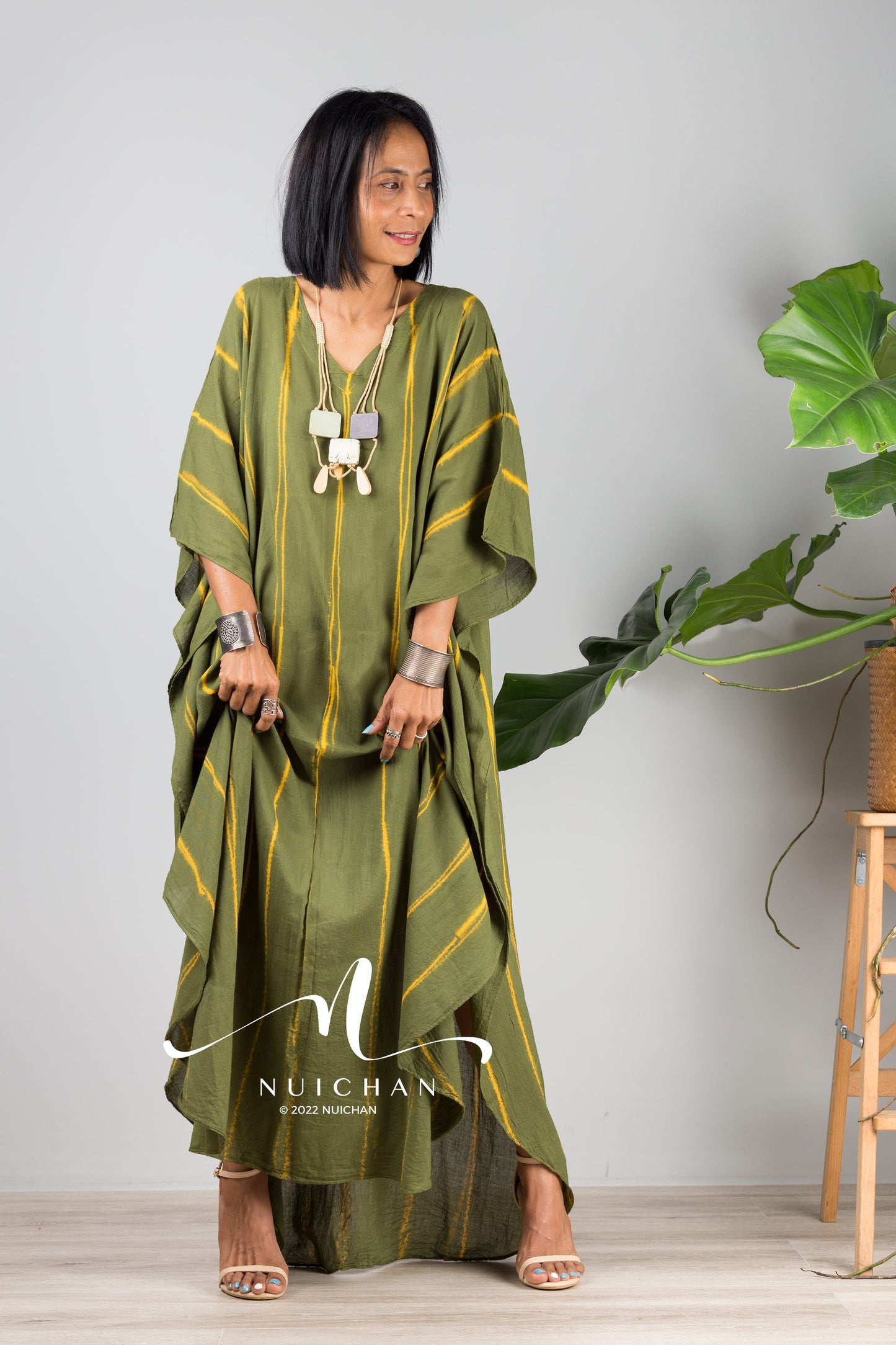 Green Tie dye dress, maxi kaftan style. Buy lounge wear and tie dye dress online