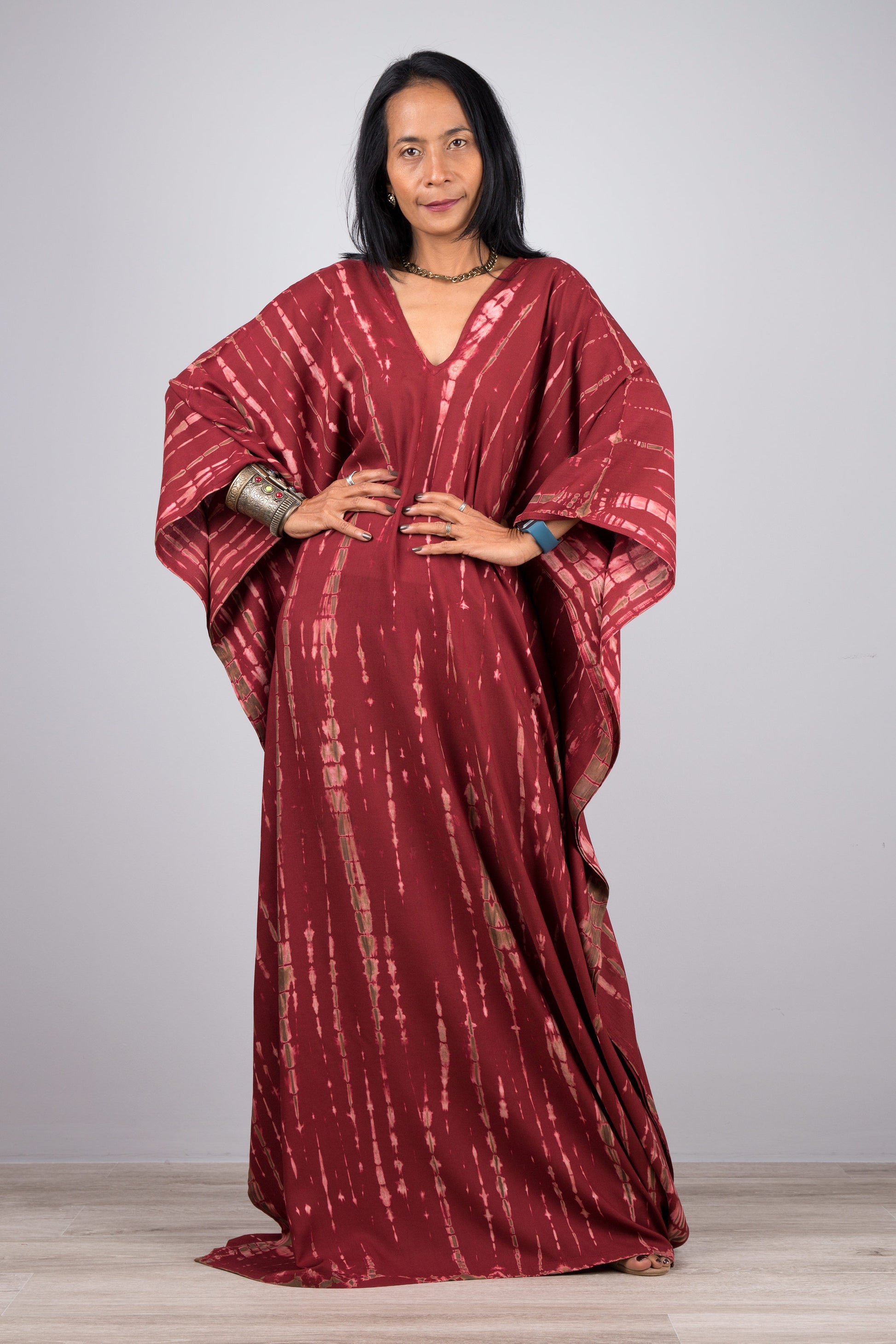 Burgundy tie dye kaftan dress - front view