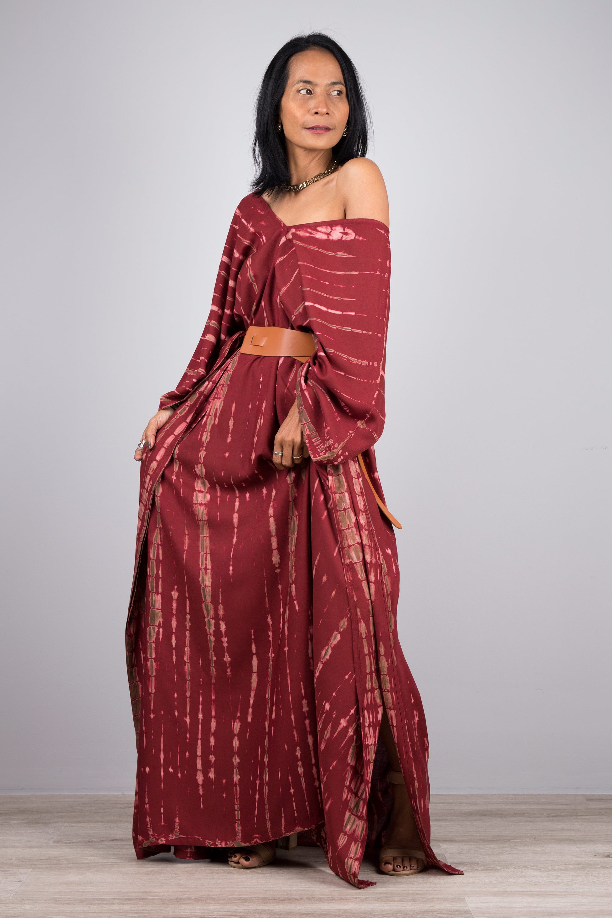 Burgundy tie dye caftan dress with splits