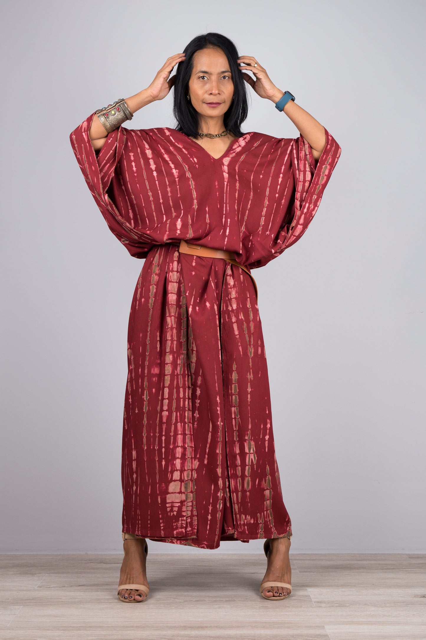 Loose fit tie dye caftan - burgundy colour - front view