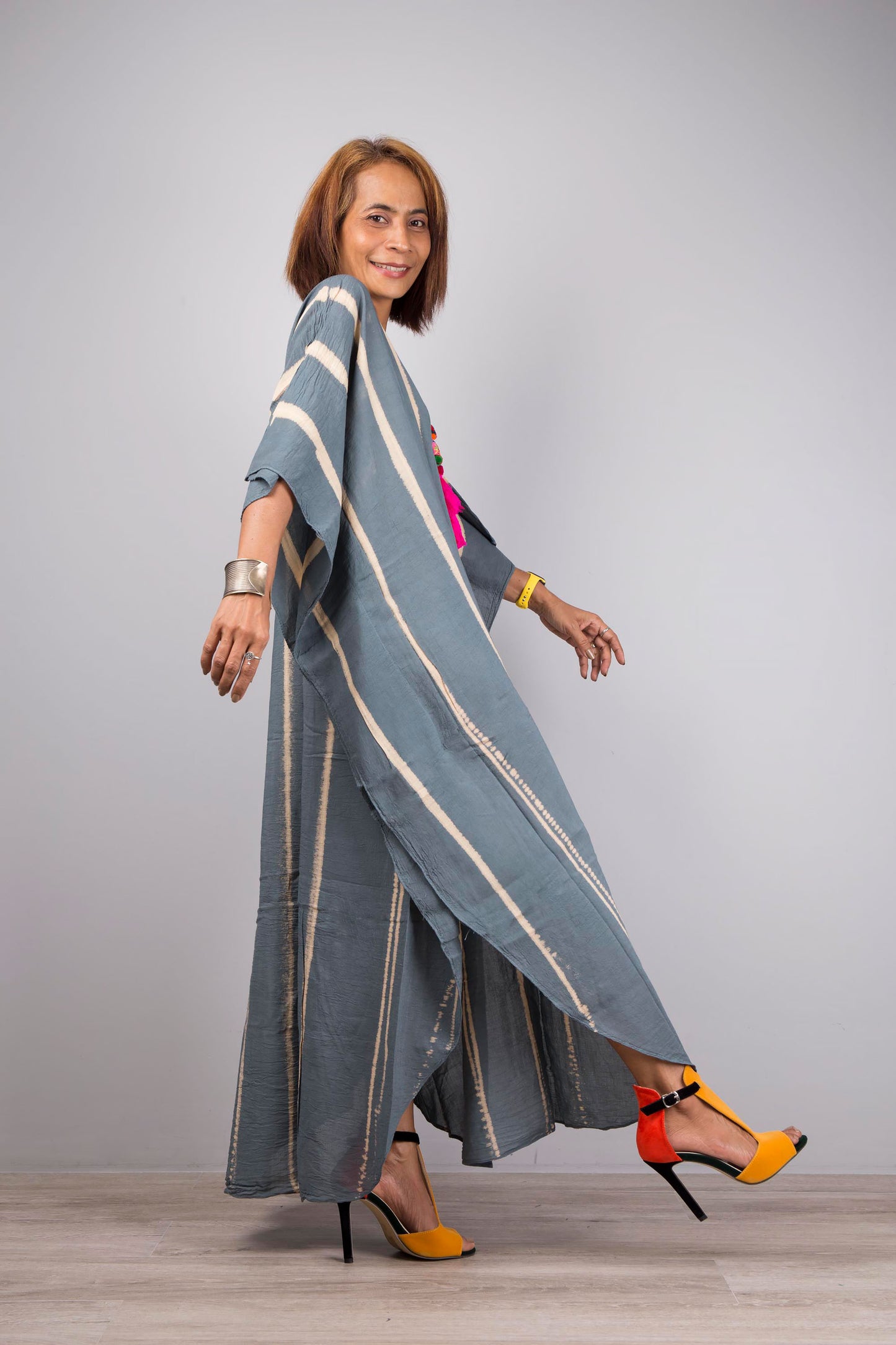 Tie dye maxi, kaftan dress style, side view