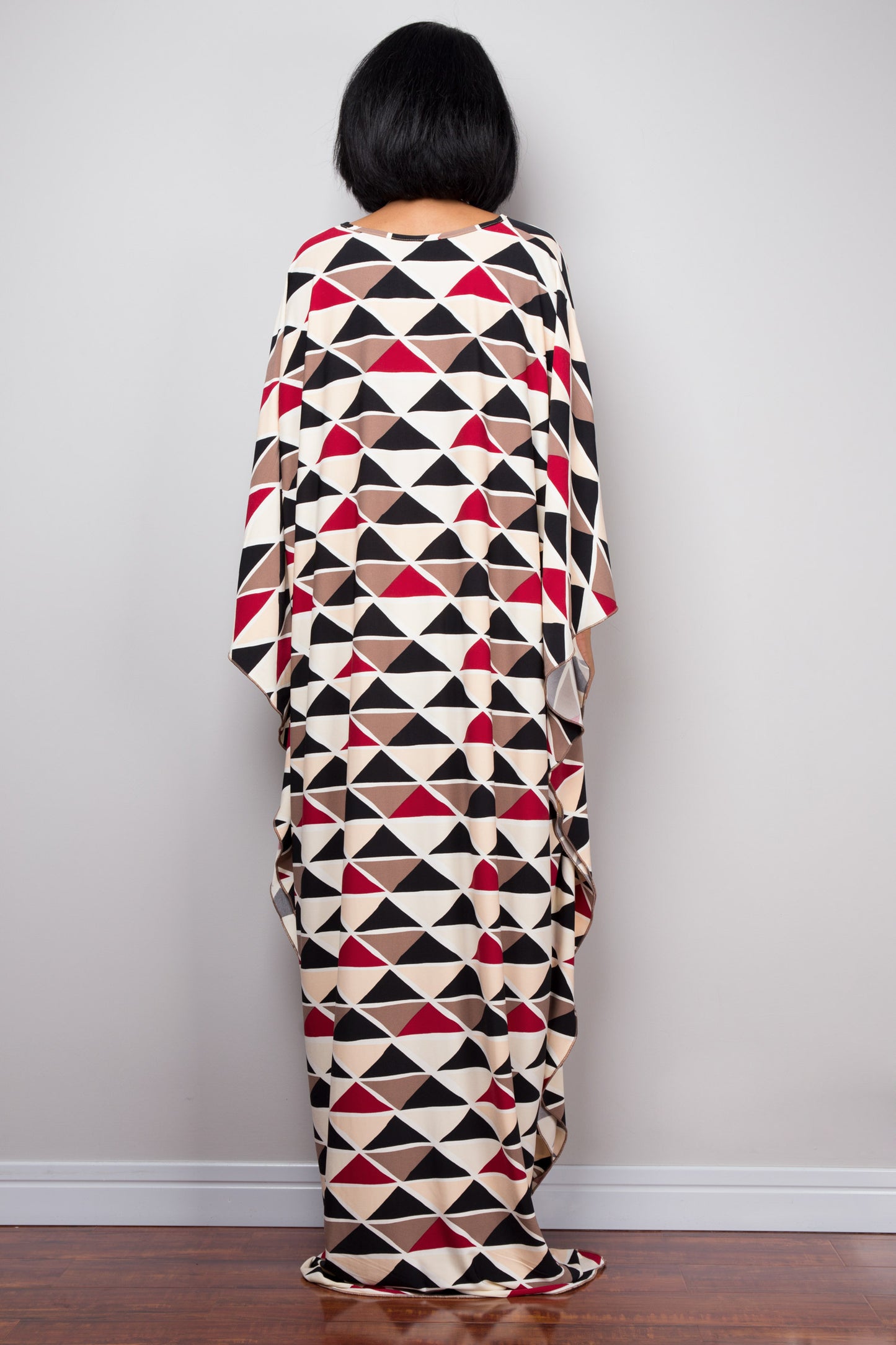 Boho chic kaftan with triangular print - back view