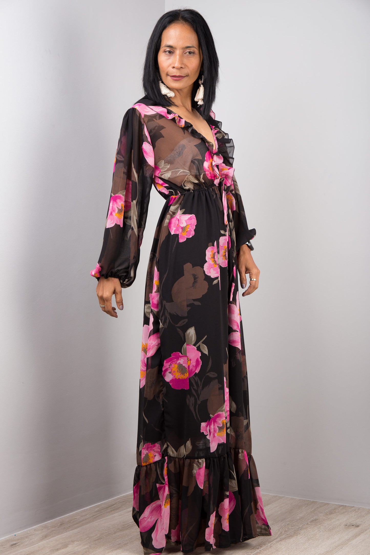 Long sleeve chiffon maxi dress with floral print.