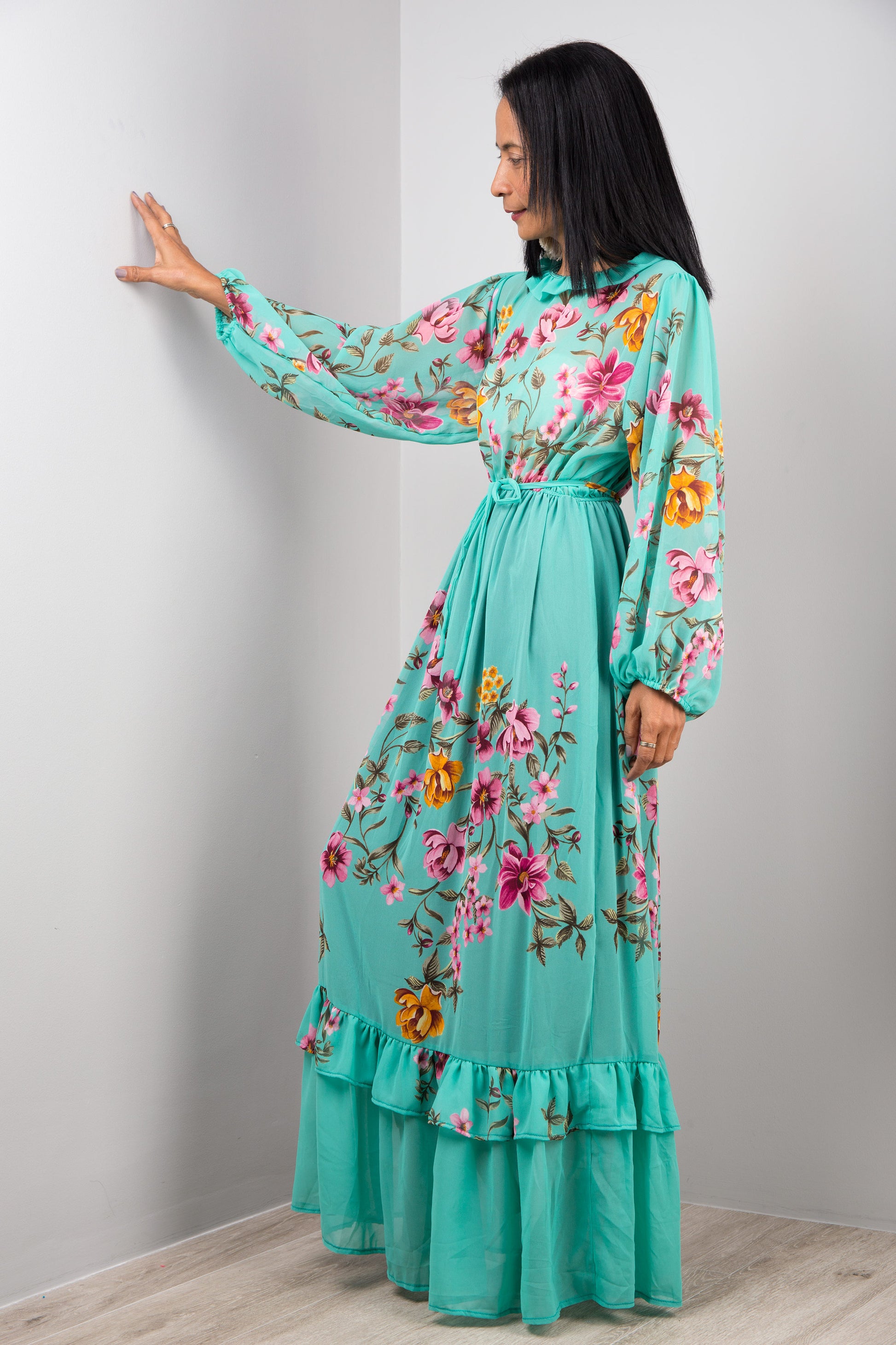 Nuichan women's chiffon maxi dress, long sleeve floral dress in green.