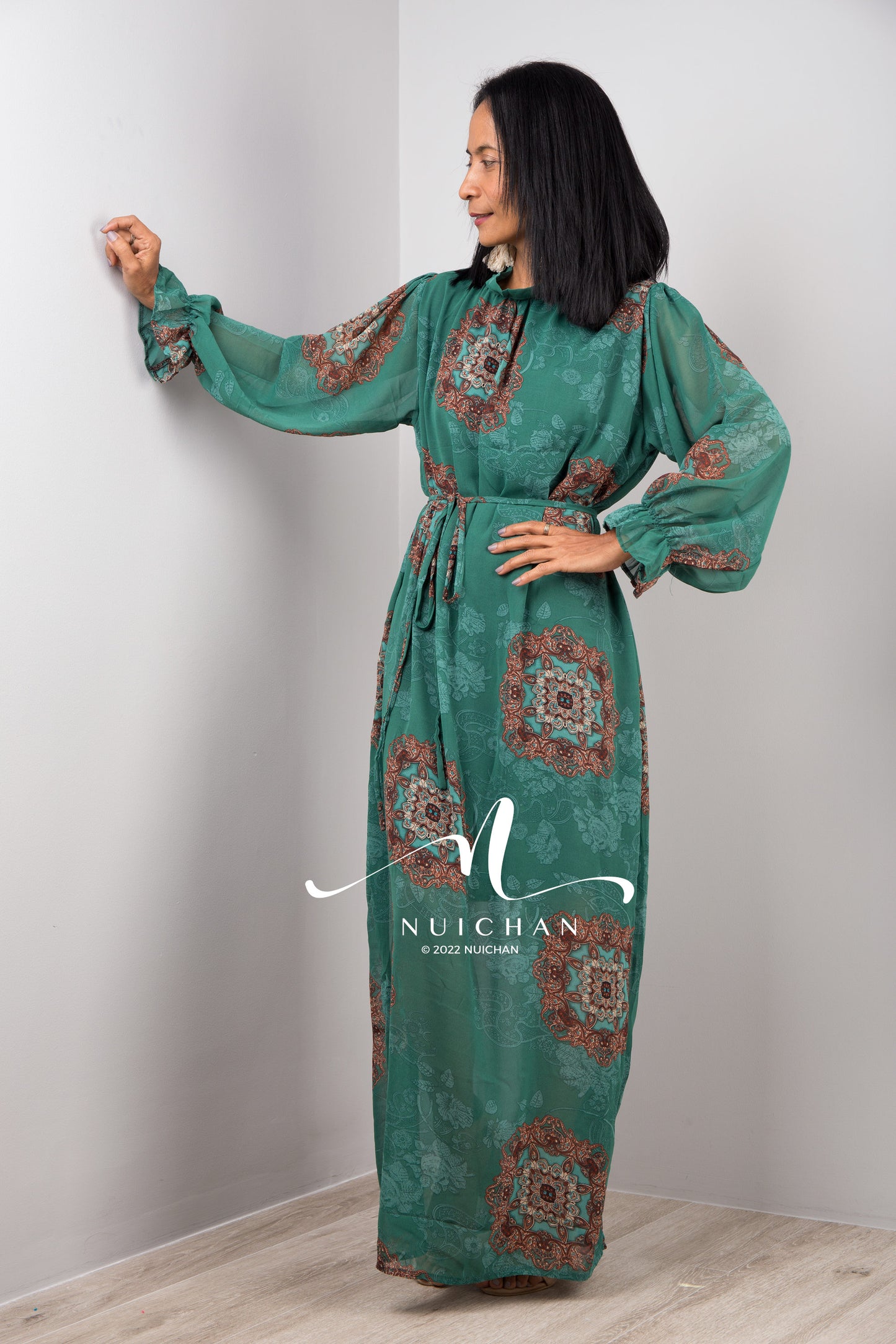 Nuichan women's chiffon maxi dress, long sleeve dress in green.