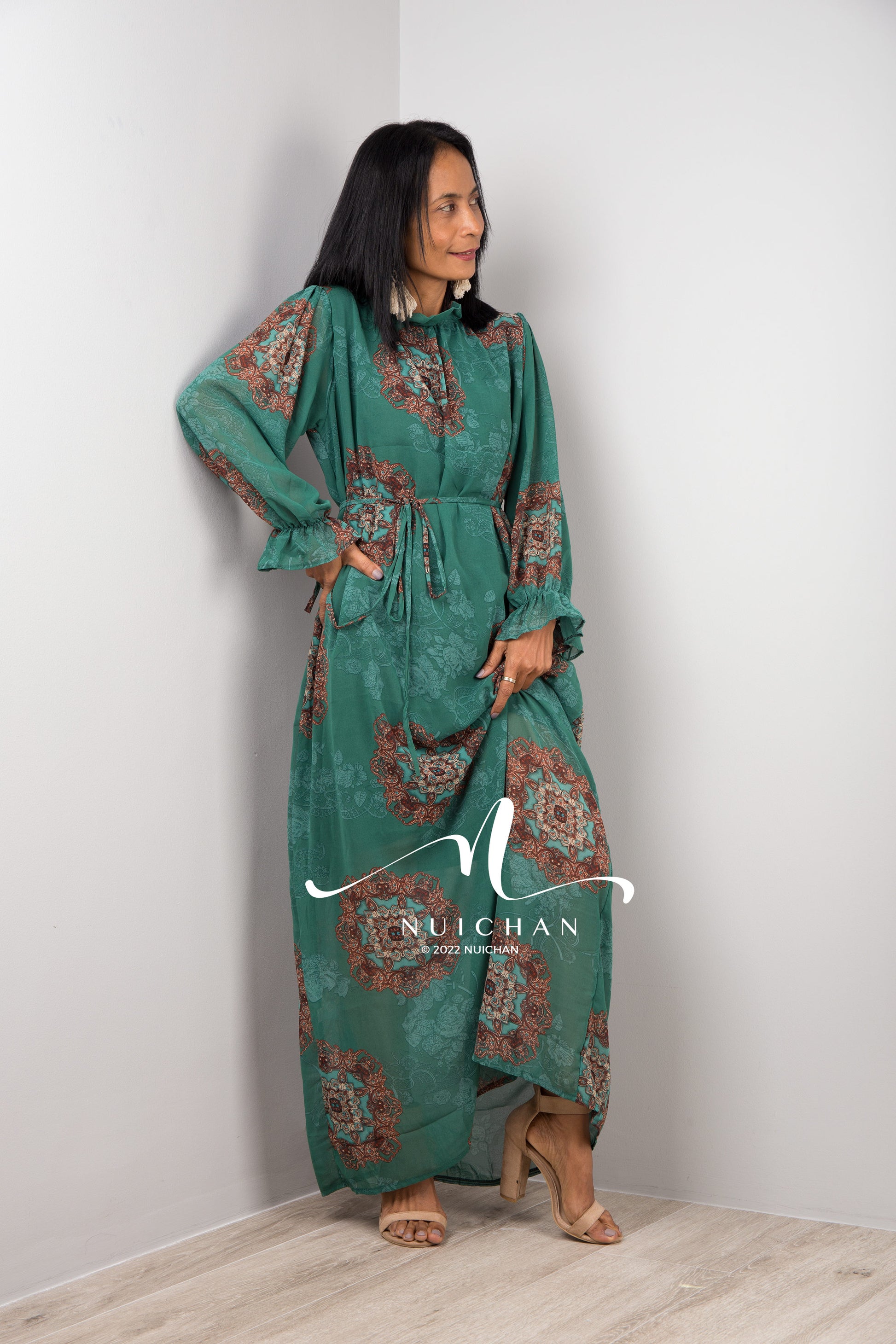 Nuichan women's chiffon maxi dress, long sleeve dress in green.