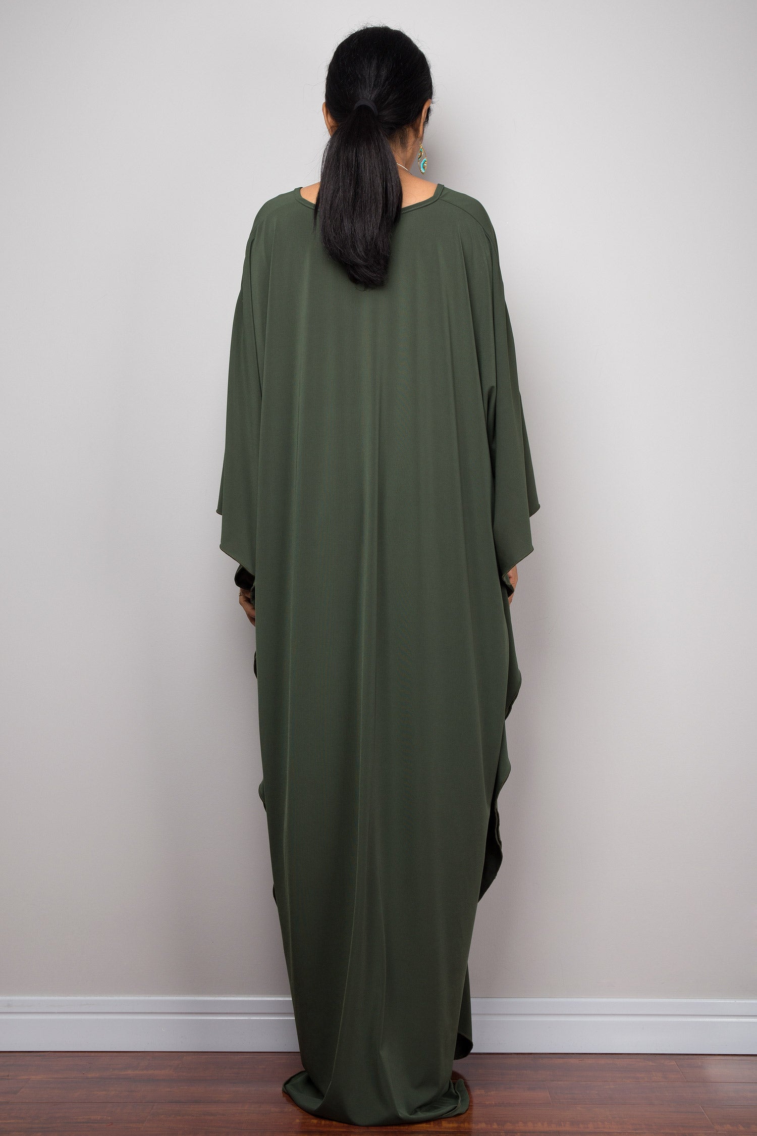 Green kaftan dress by Nuichan - Back view