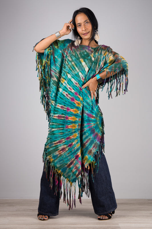 Buy trendy tie dye ponchos online at Nuichan. Check out our selection of tops, crop kaftans, skirts and pants