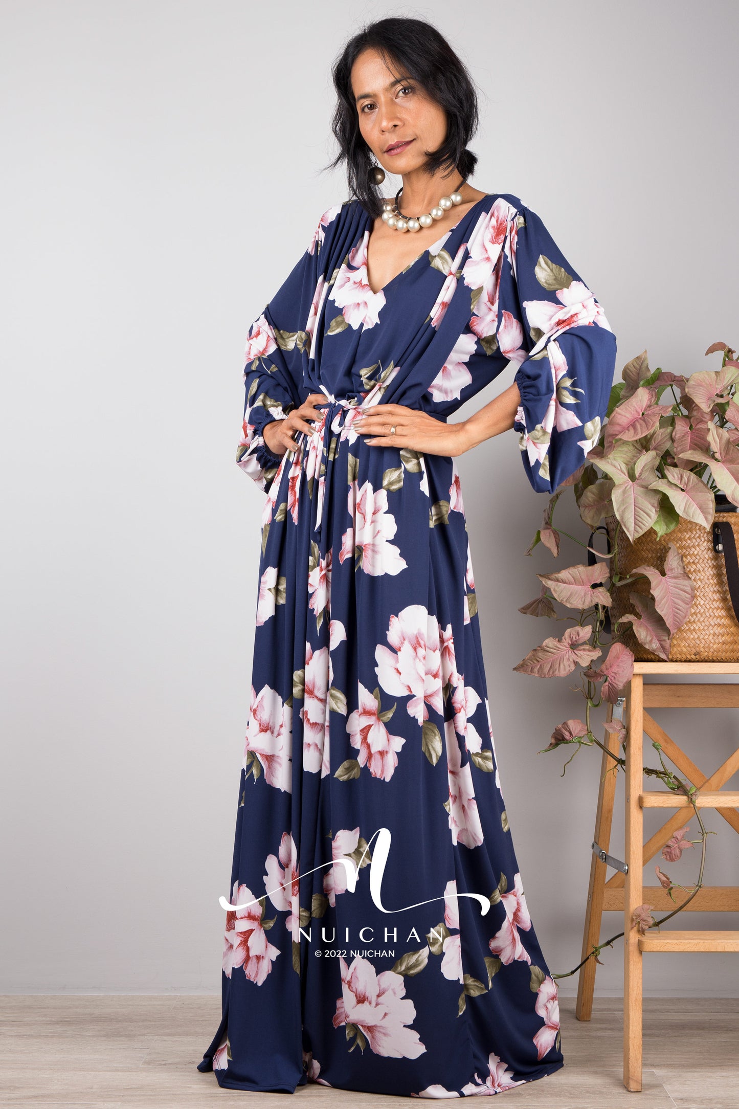 Floral maxi dress with long sleeves