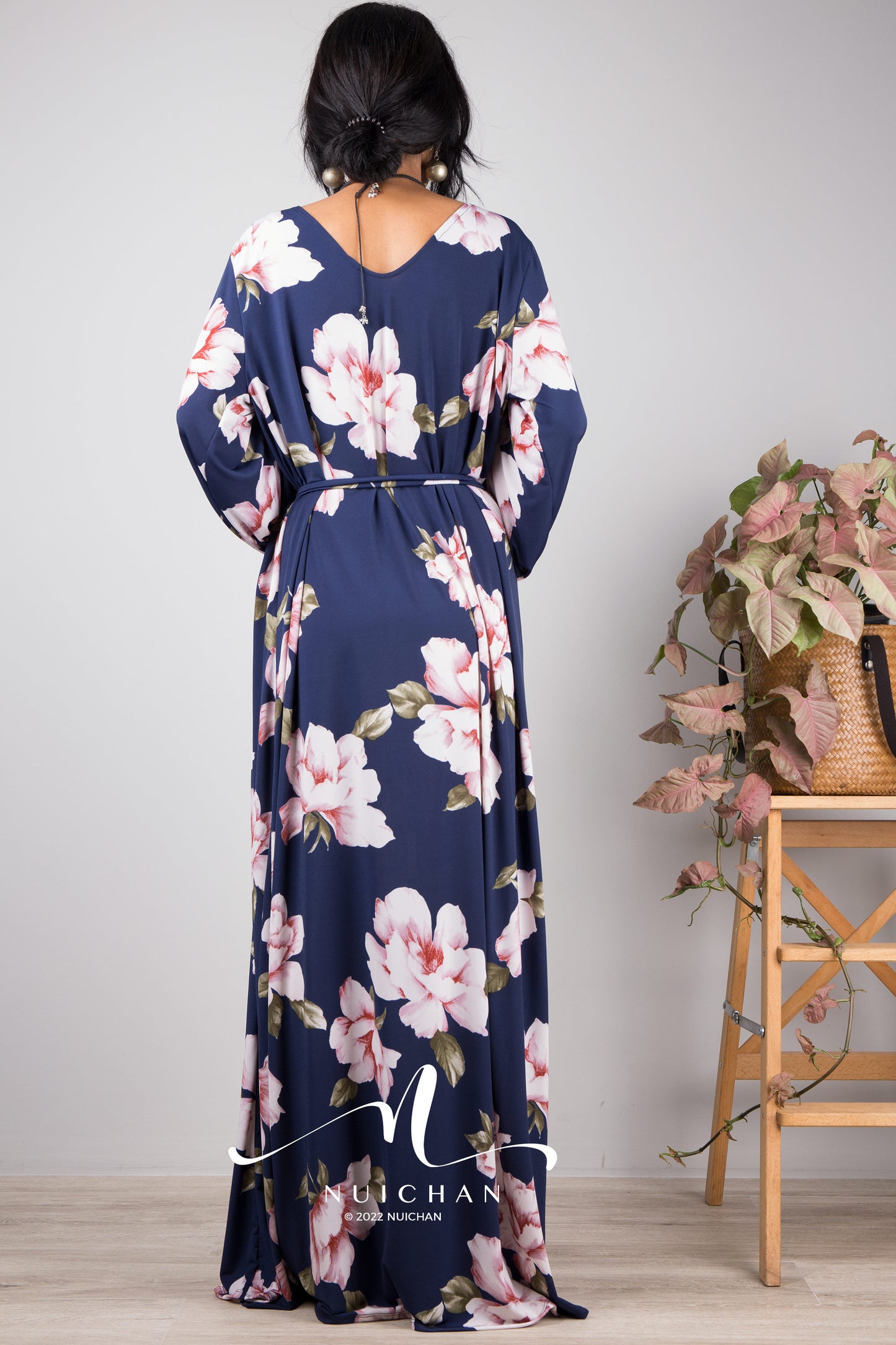 Floral maxi dress with long sleeves