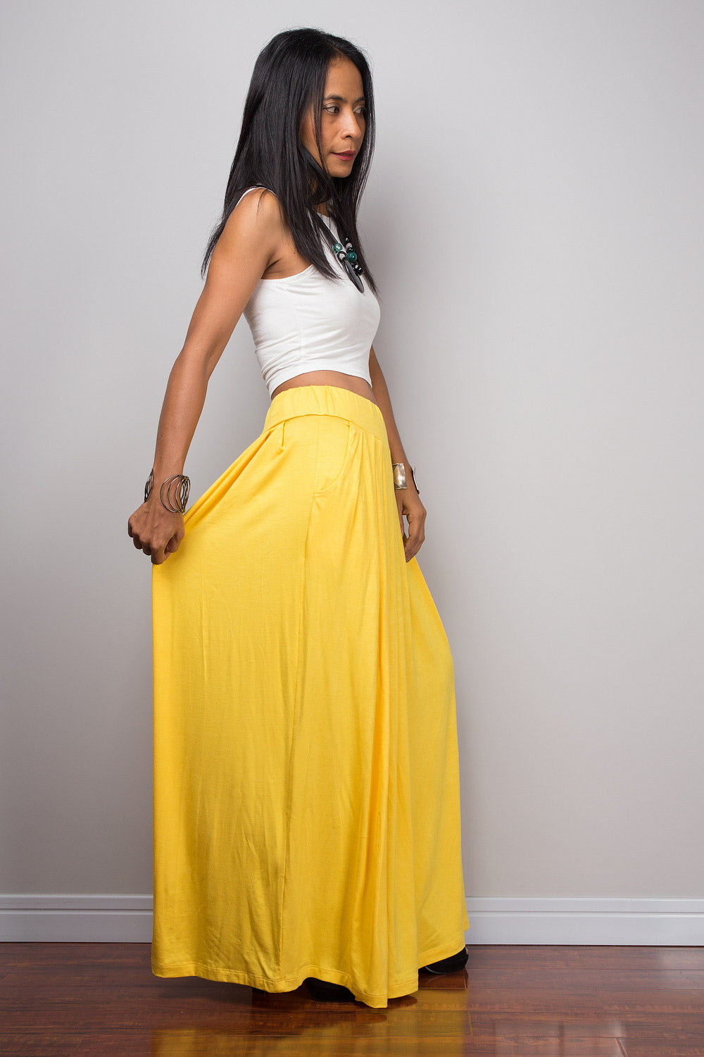 Yellow maxi skirt. Long yellow pleated skirt with pockets by Nuichan