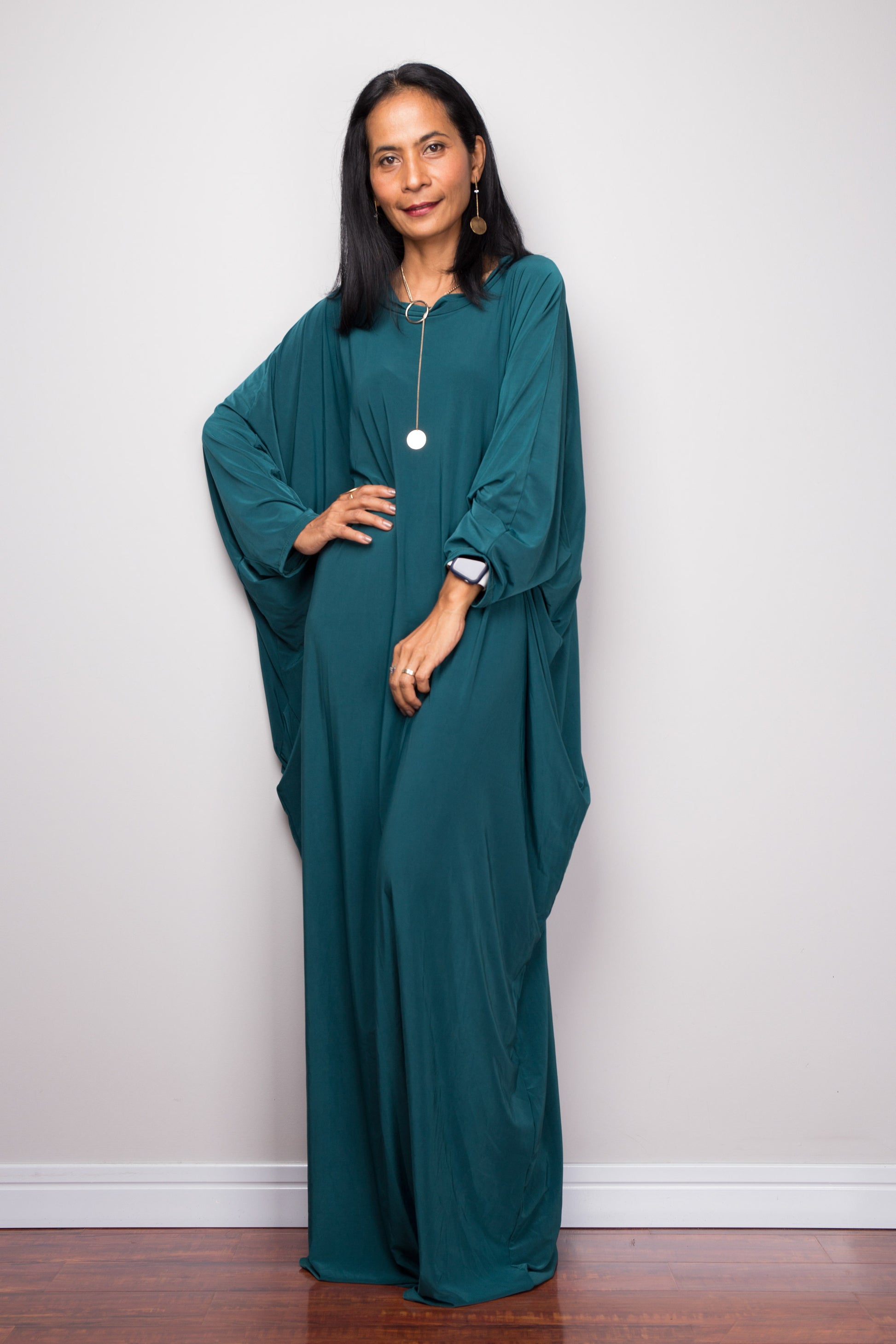 Buy Modest Kaftan dresses online. Muslim evening dress by Nuichan