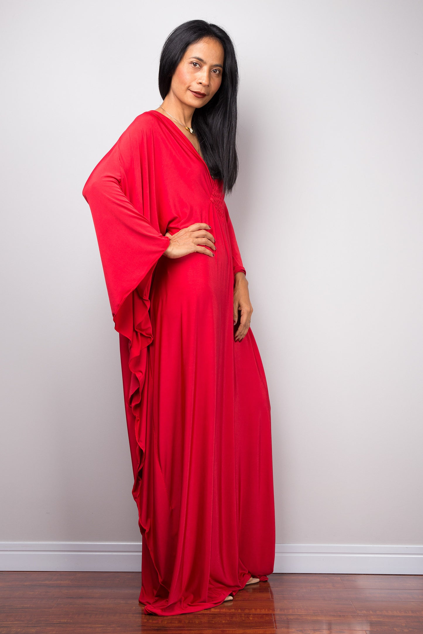 Red loose fit kimono kaftan dress - batwing sleeve - side view