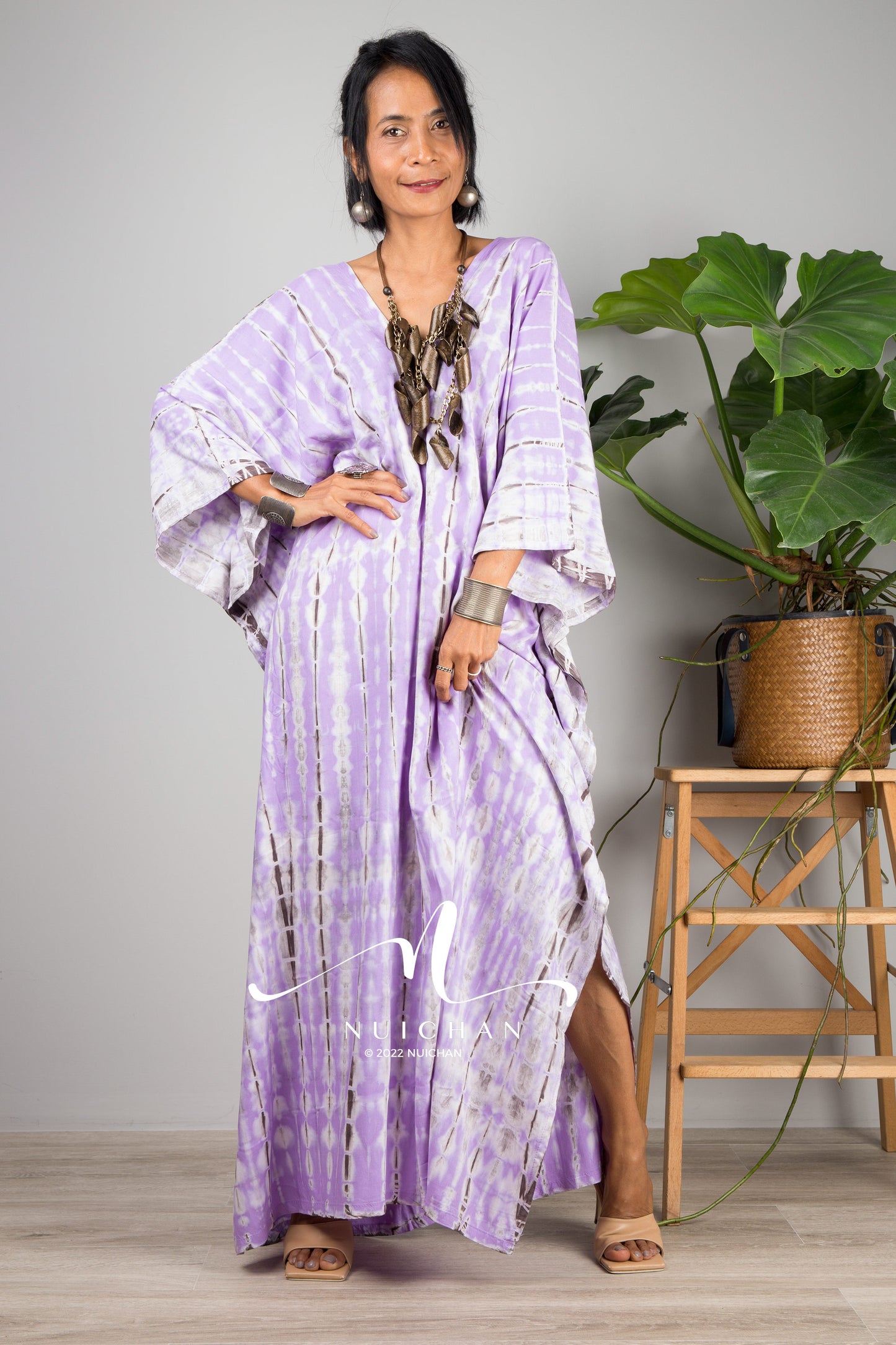 Purple tie dye kaftan dress. Buy tie dye dress online from Nuichan