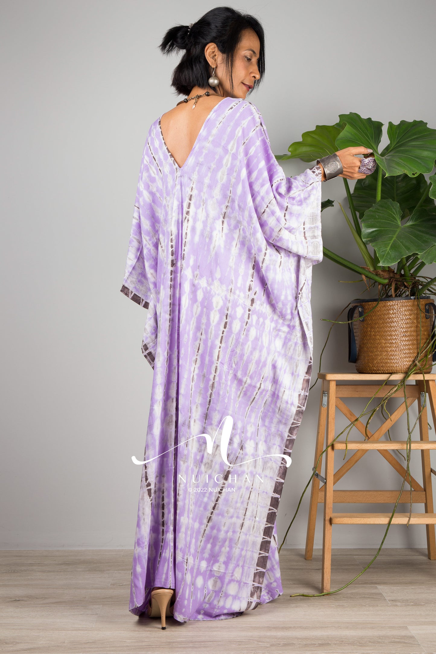 Purple tie dye kaftan dress. Buy tie dye dress online from Nuichan