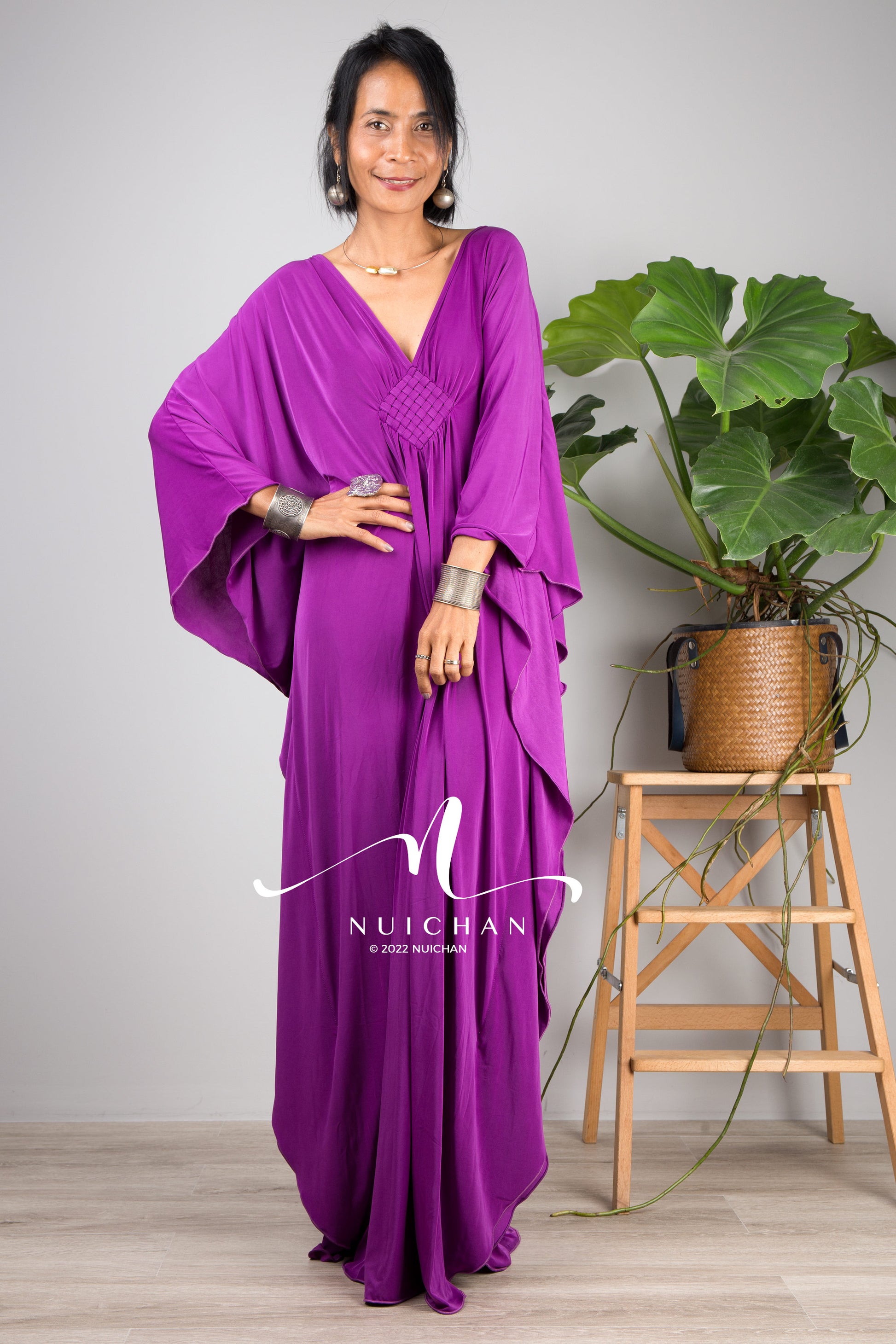 Nuichan Kaftan Goddess dresses online. Purple kimono kaftan dress