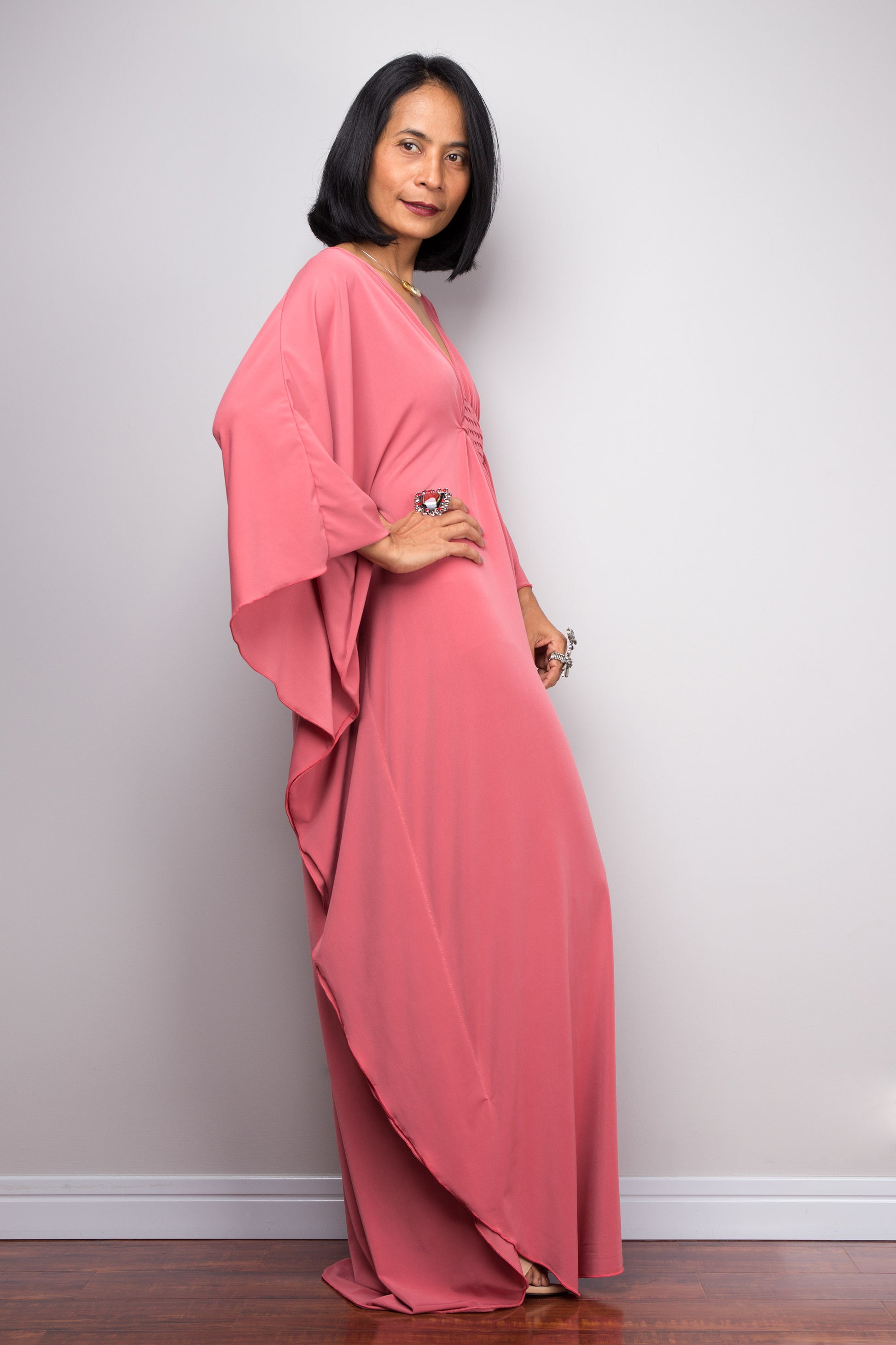 Antique pink kaftan with batwing sleeve design - side view