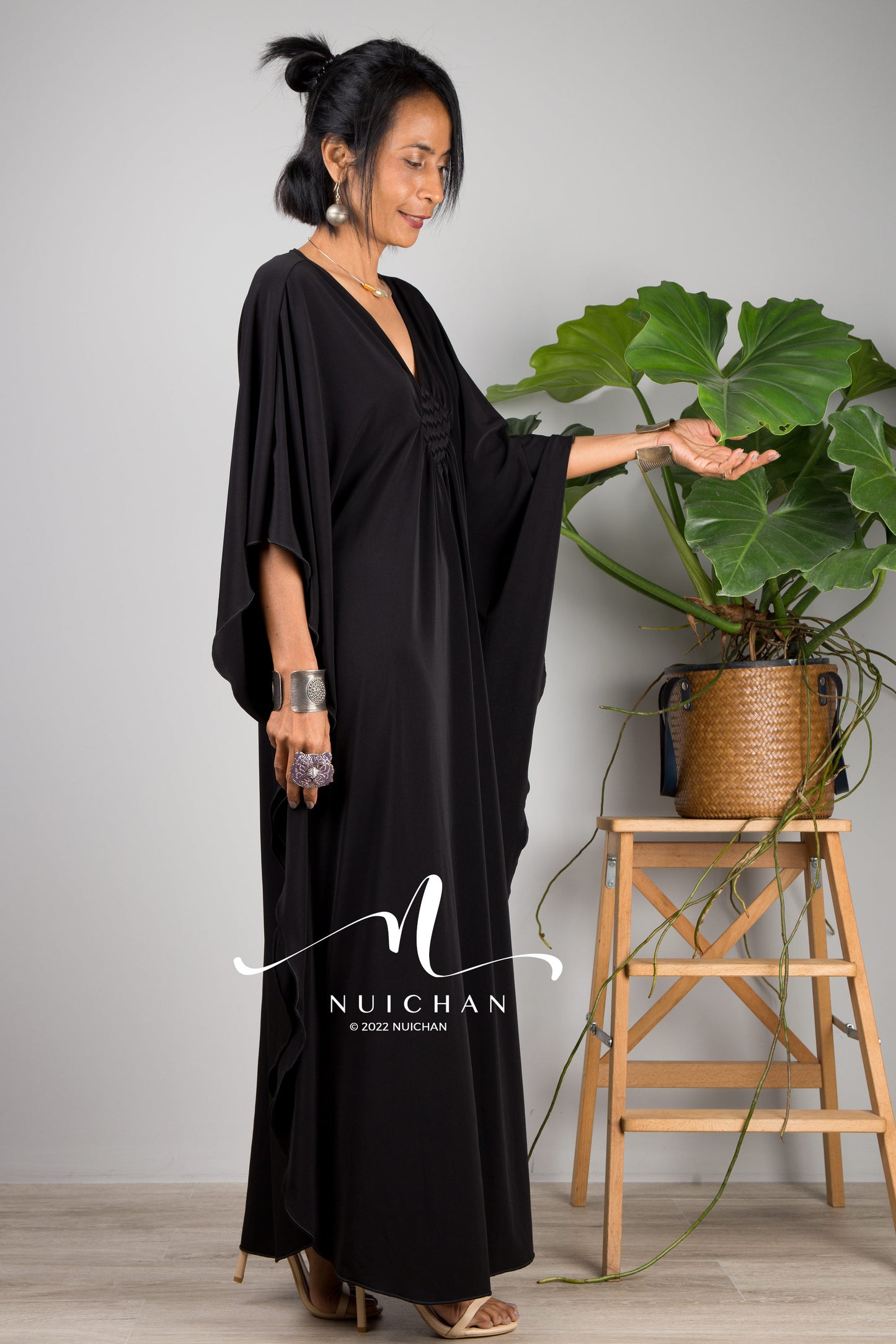 Nuichan women's midi caftan dress. Short kaftan dress for petite ladies. 