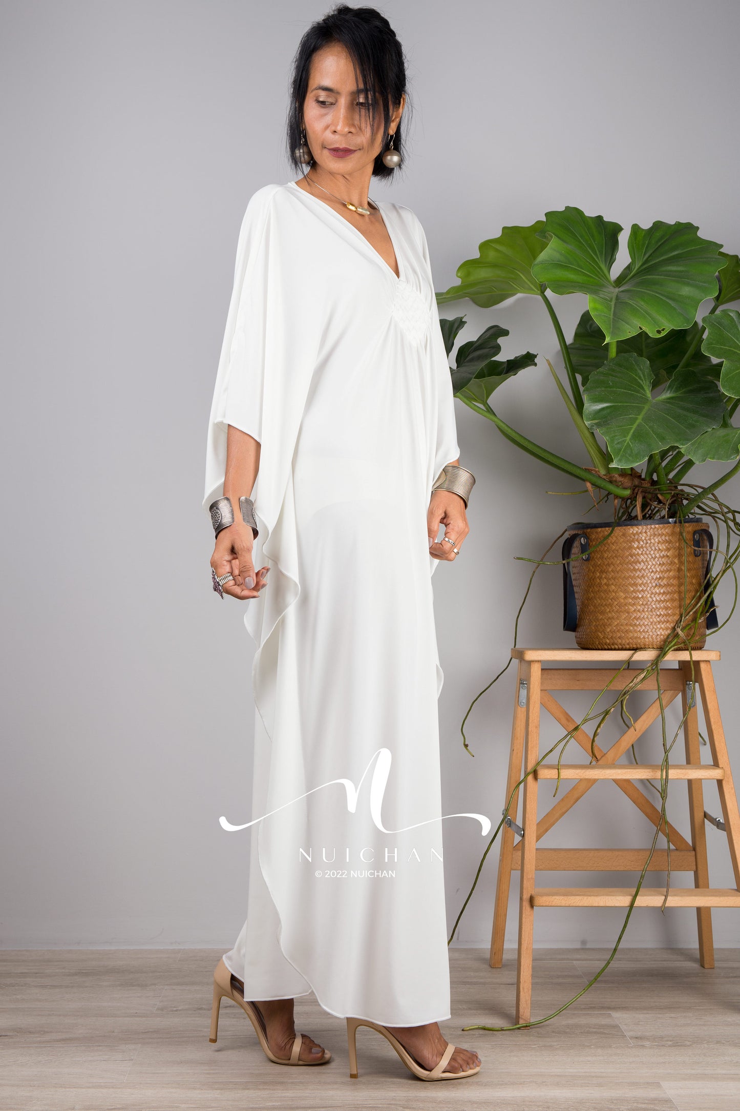 Small white caftans online. Off white petite kimono kaftan dress by Nuichan