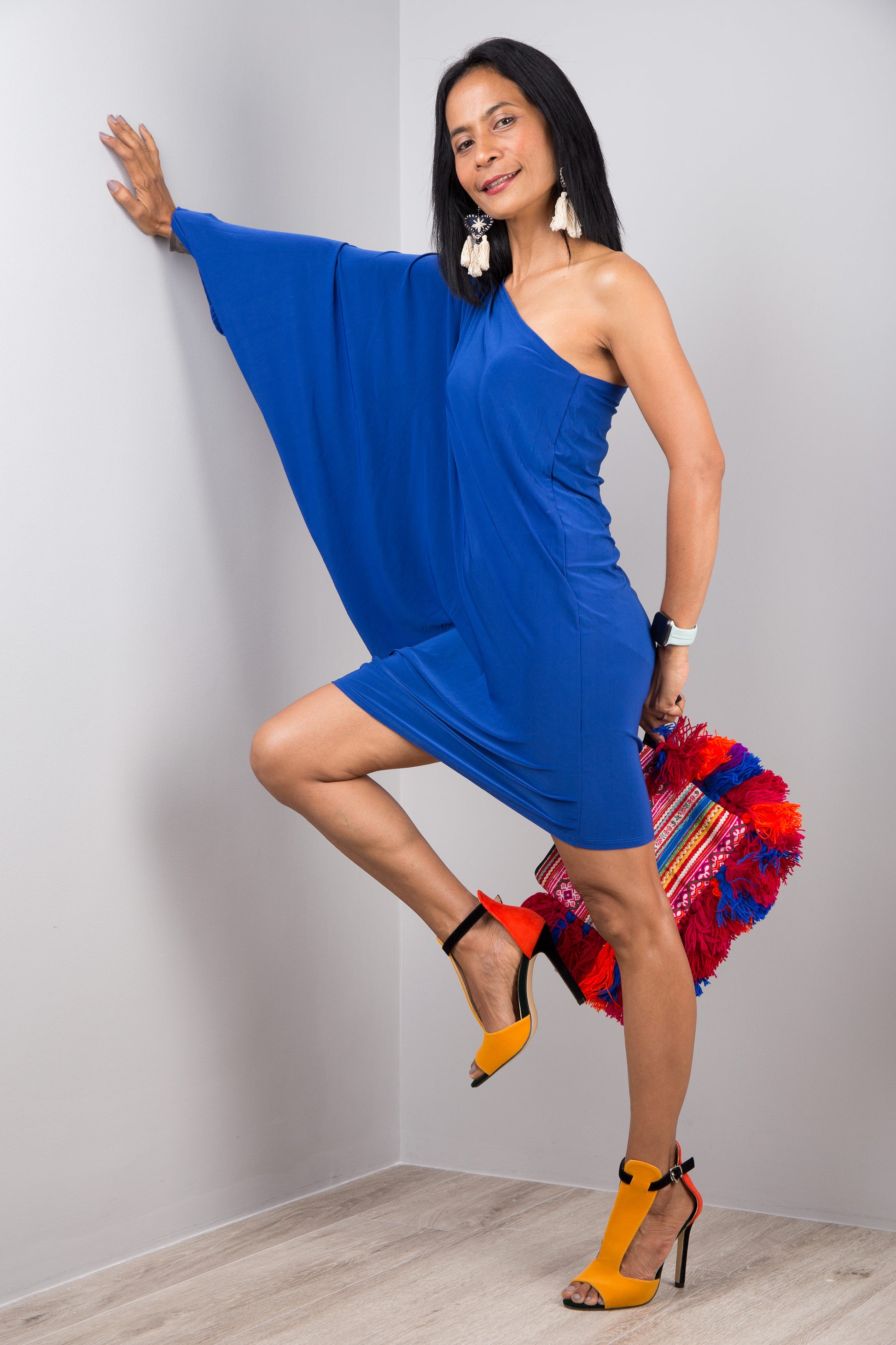 Buy short blue kaftan dress for women online from Nuichan.  Sexy royal blue one shoulder dress.