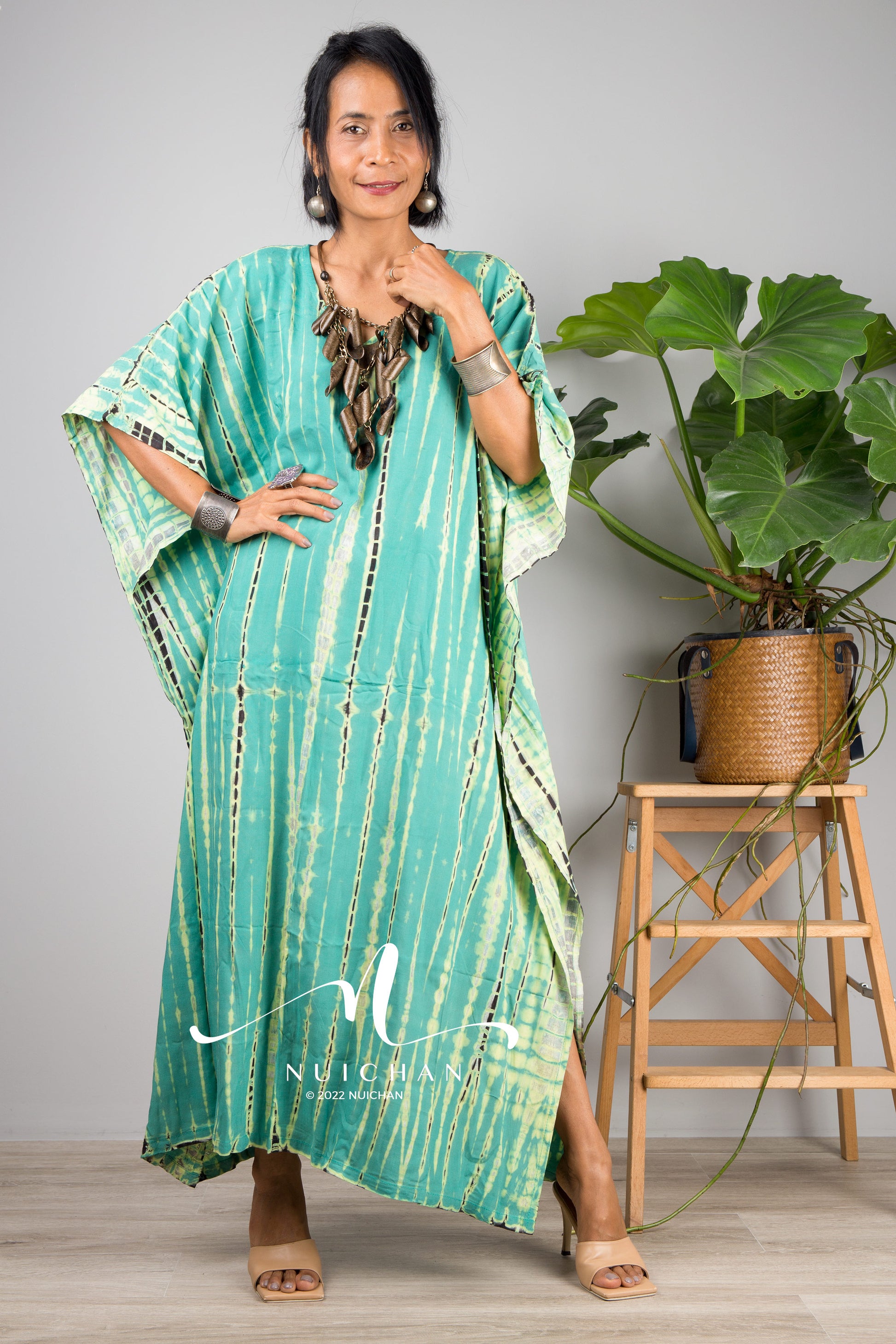 Green tie dye kaftan with v neck and splits on the side