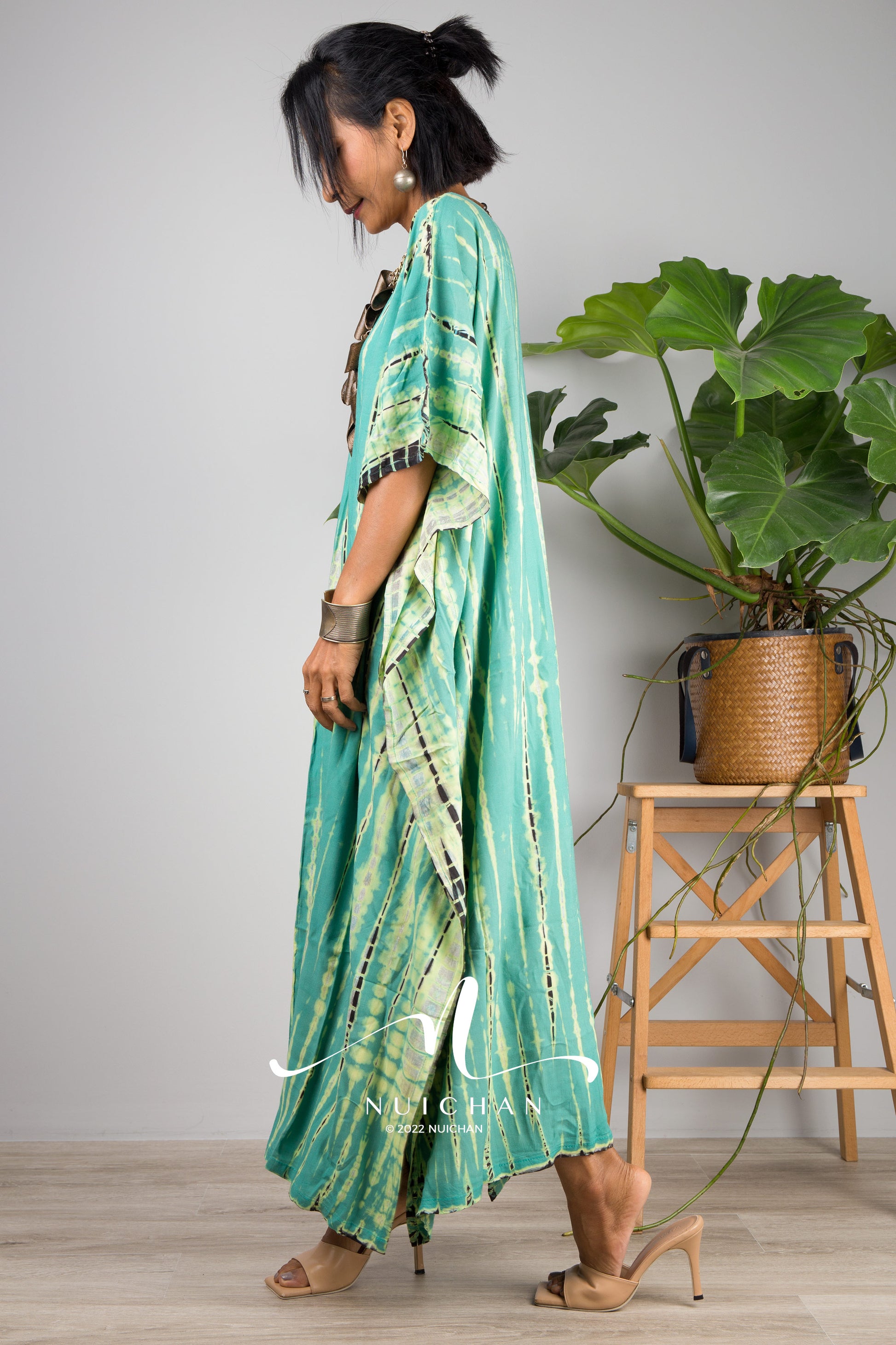 Midi kaftan tie dye dress - side view