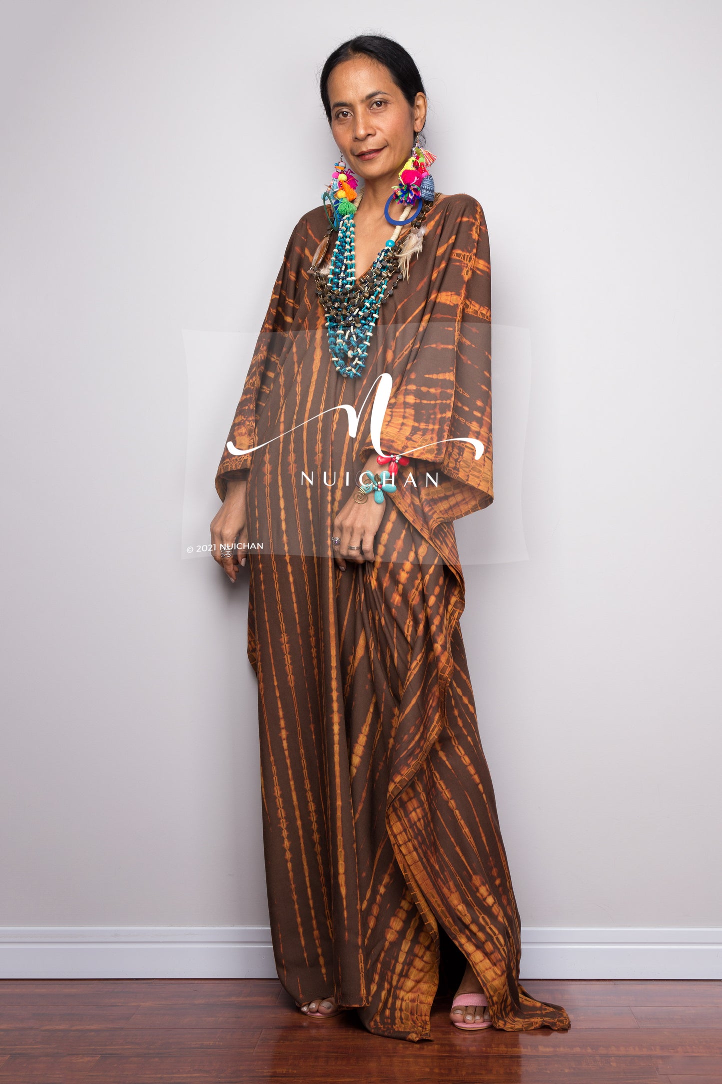 buy Tie dye kimono kaftan dress online.  Nuichan offers vast variety of tie dye dresses