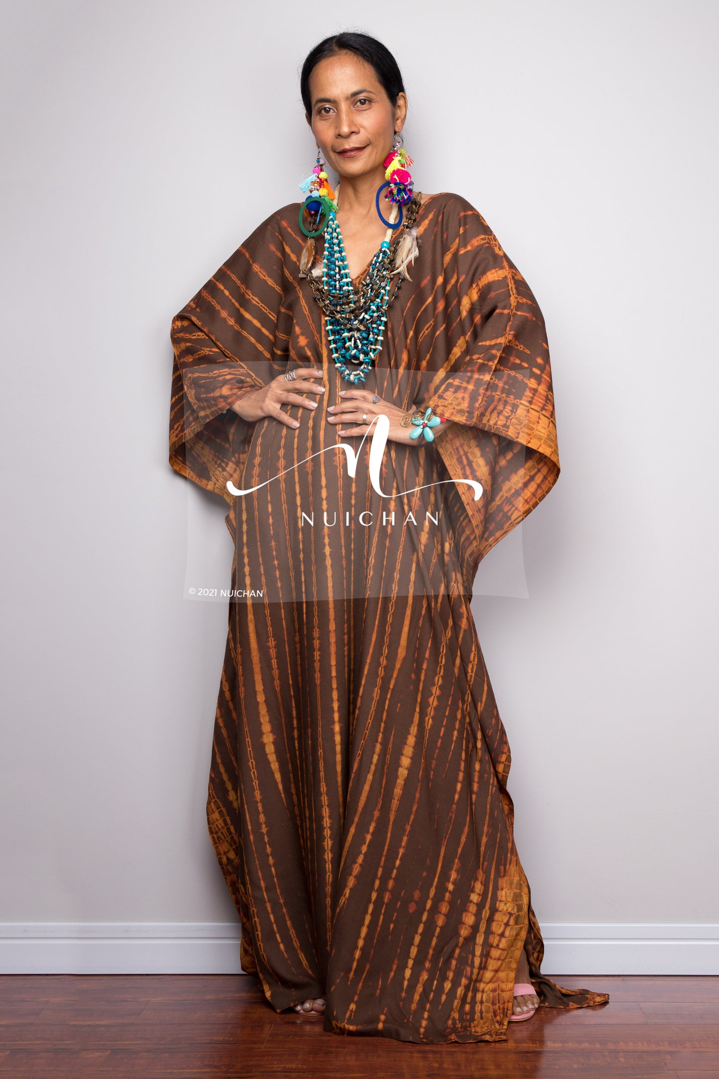 Buy Kaftan dresses online. Kimono kaftan frock dress by Nuichan